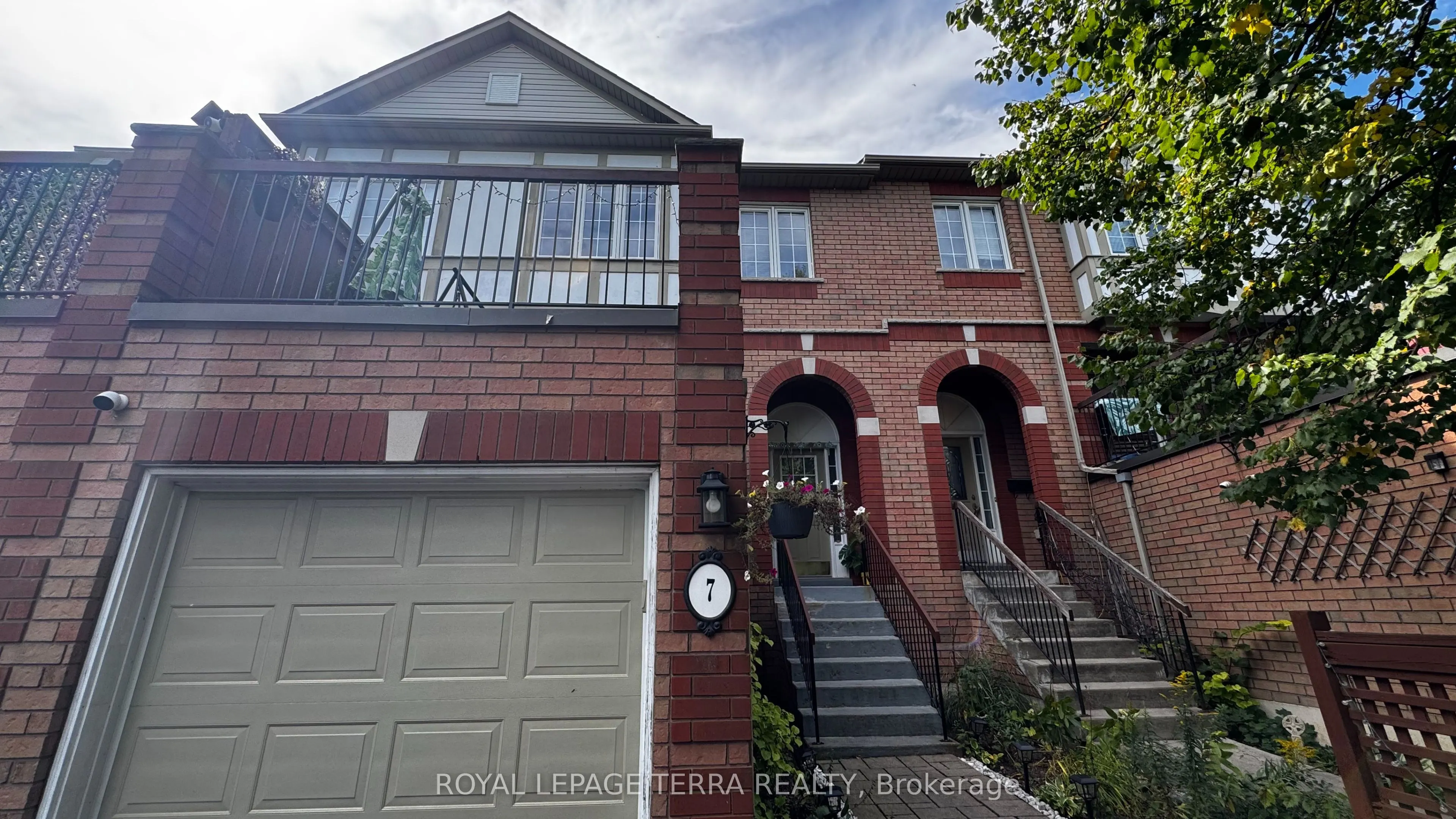 2871 Darien Road #7