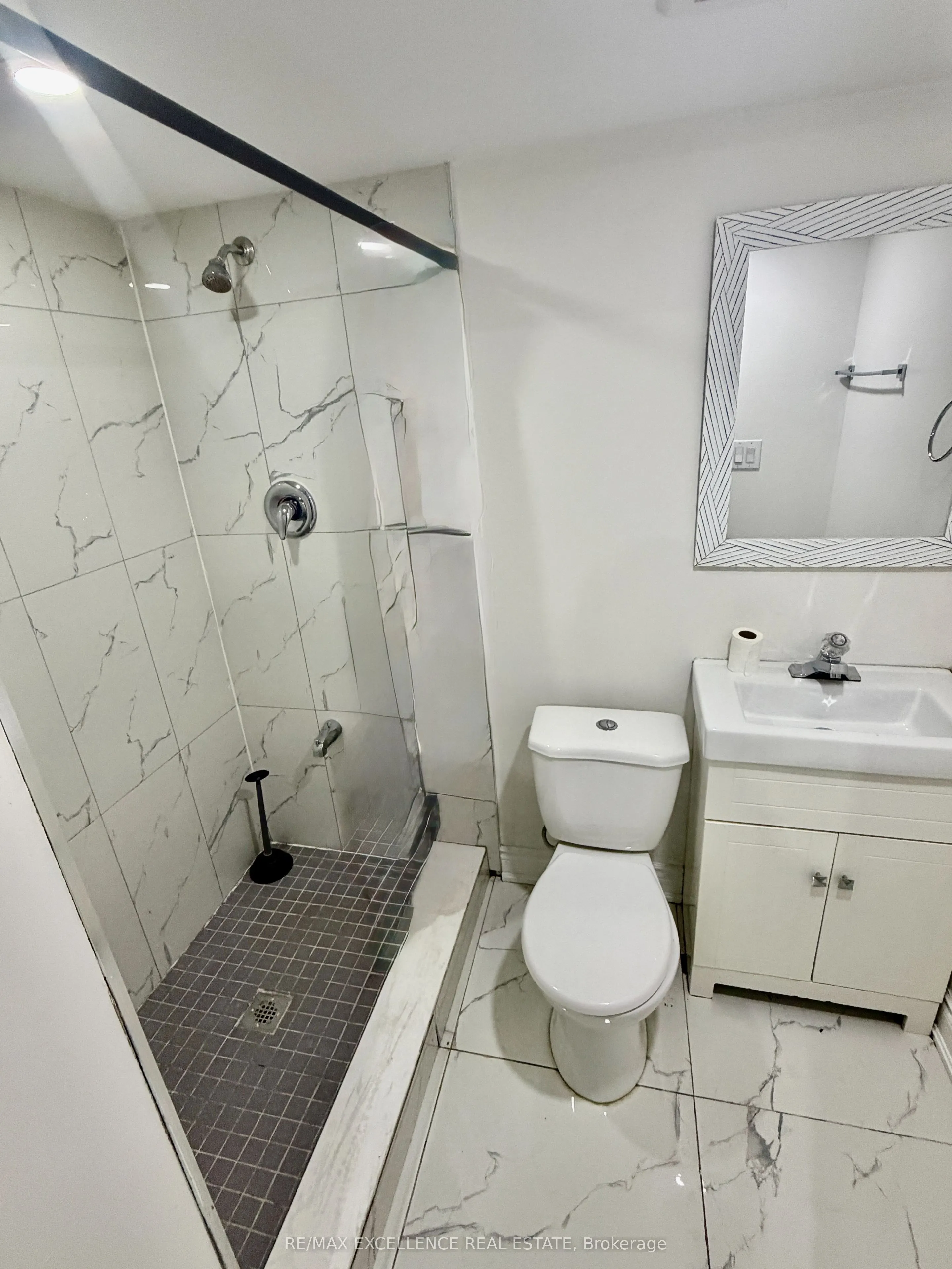24 Lanark Circle #BSMT