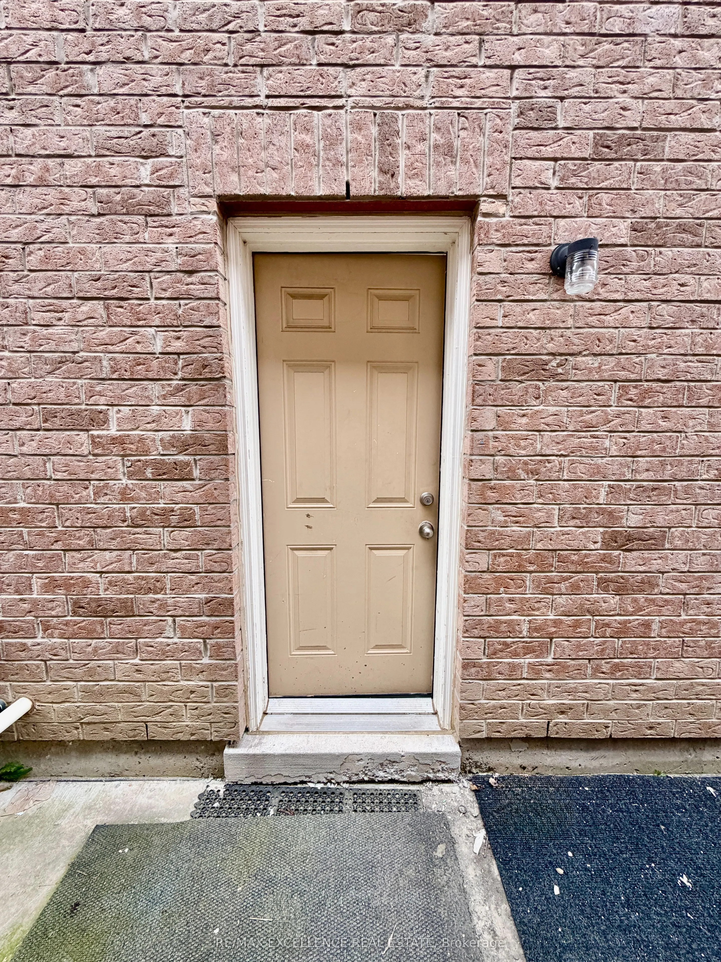 24 Lanark Circle #BSMT