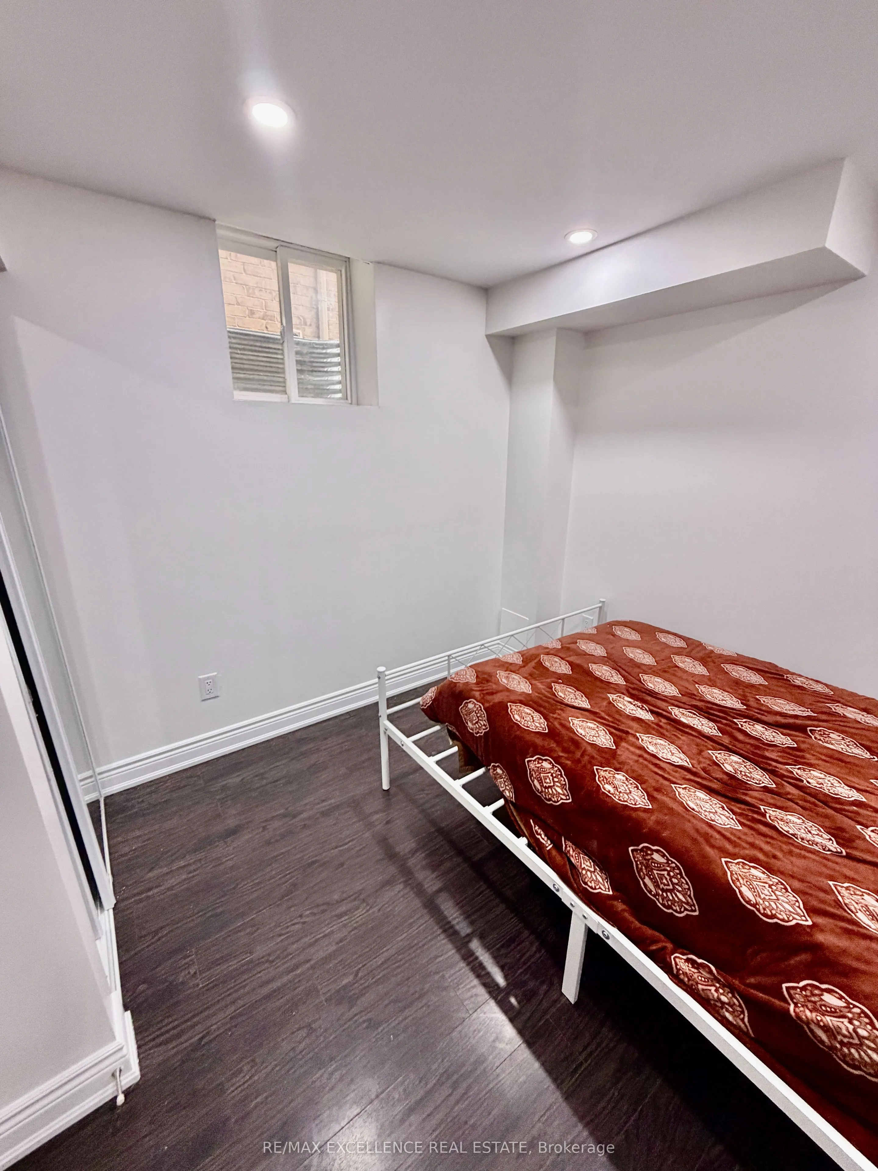 24 Lanark Circle #BSMT