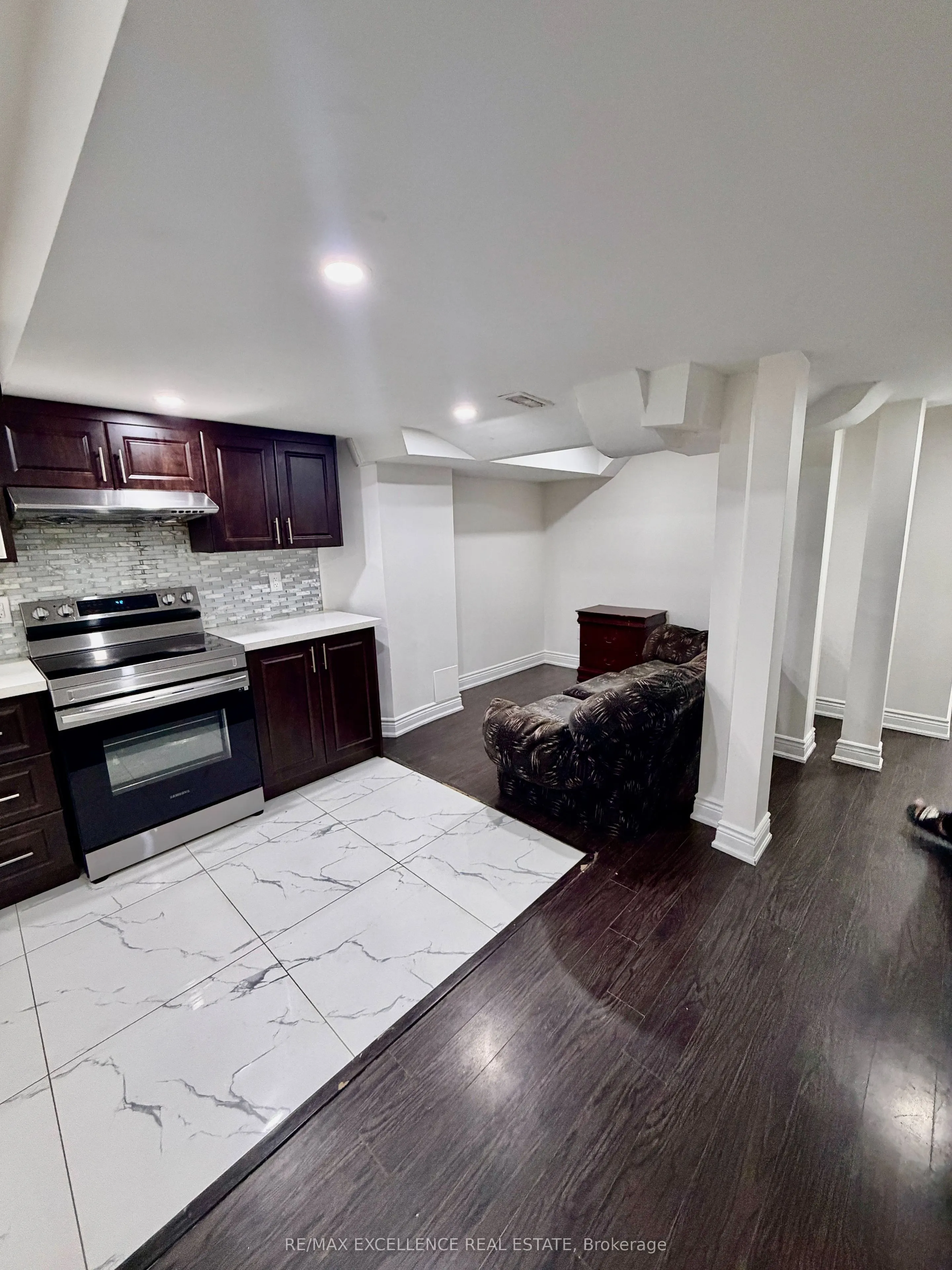 24 Lanark Circle #BSMT