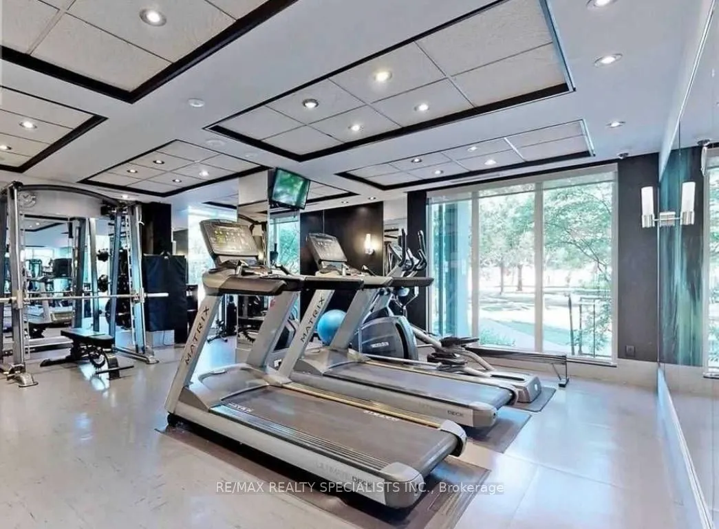 2119 LAKESHORE Boulevard W #901