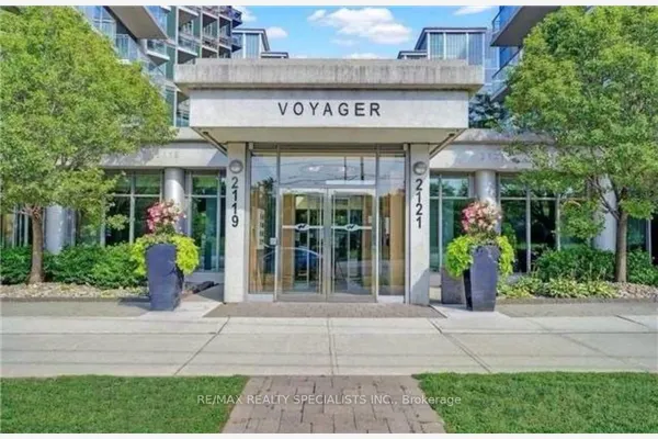 2119 LAKESHORE Boulevard W