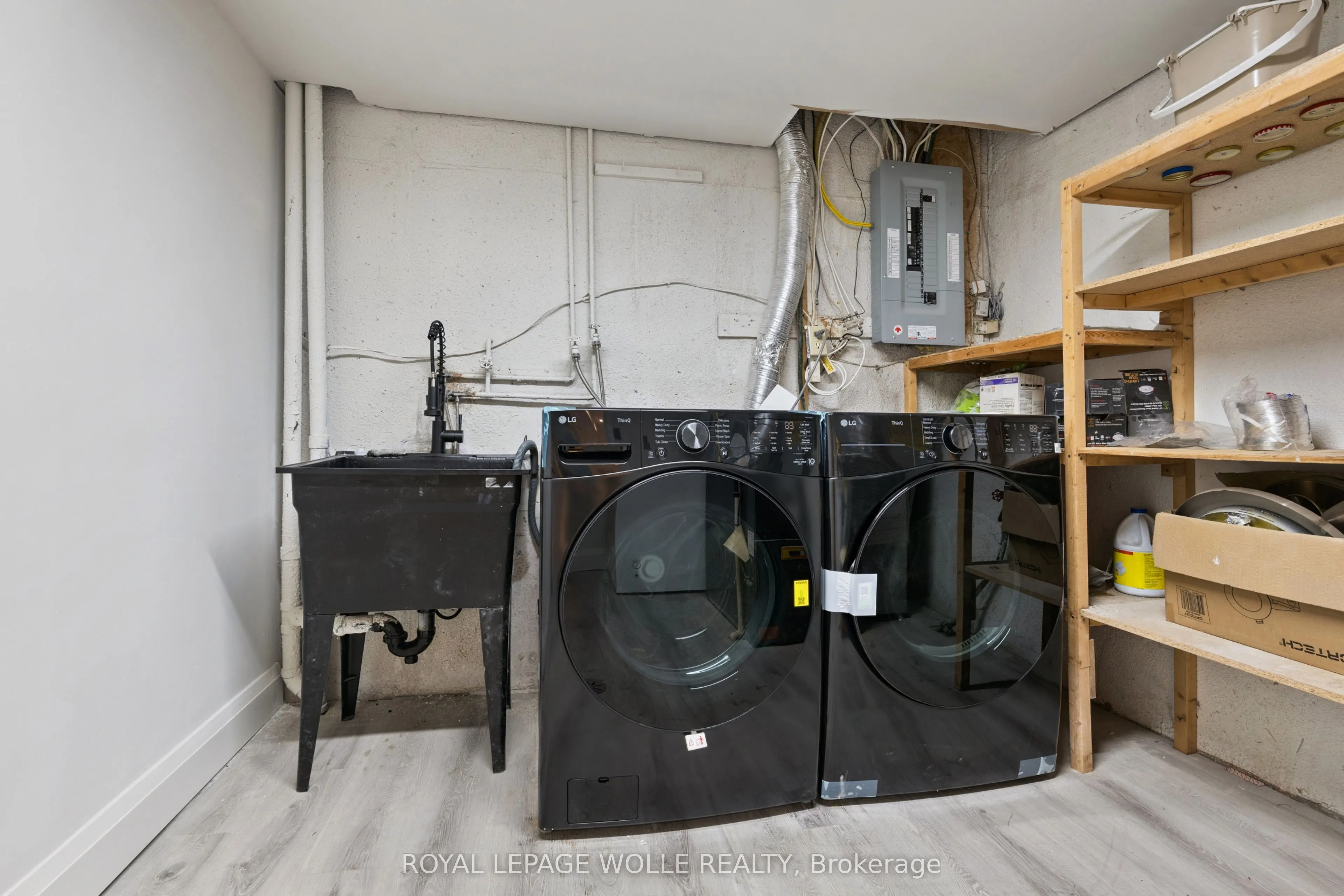 5475 Lakeshore Road #107