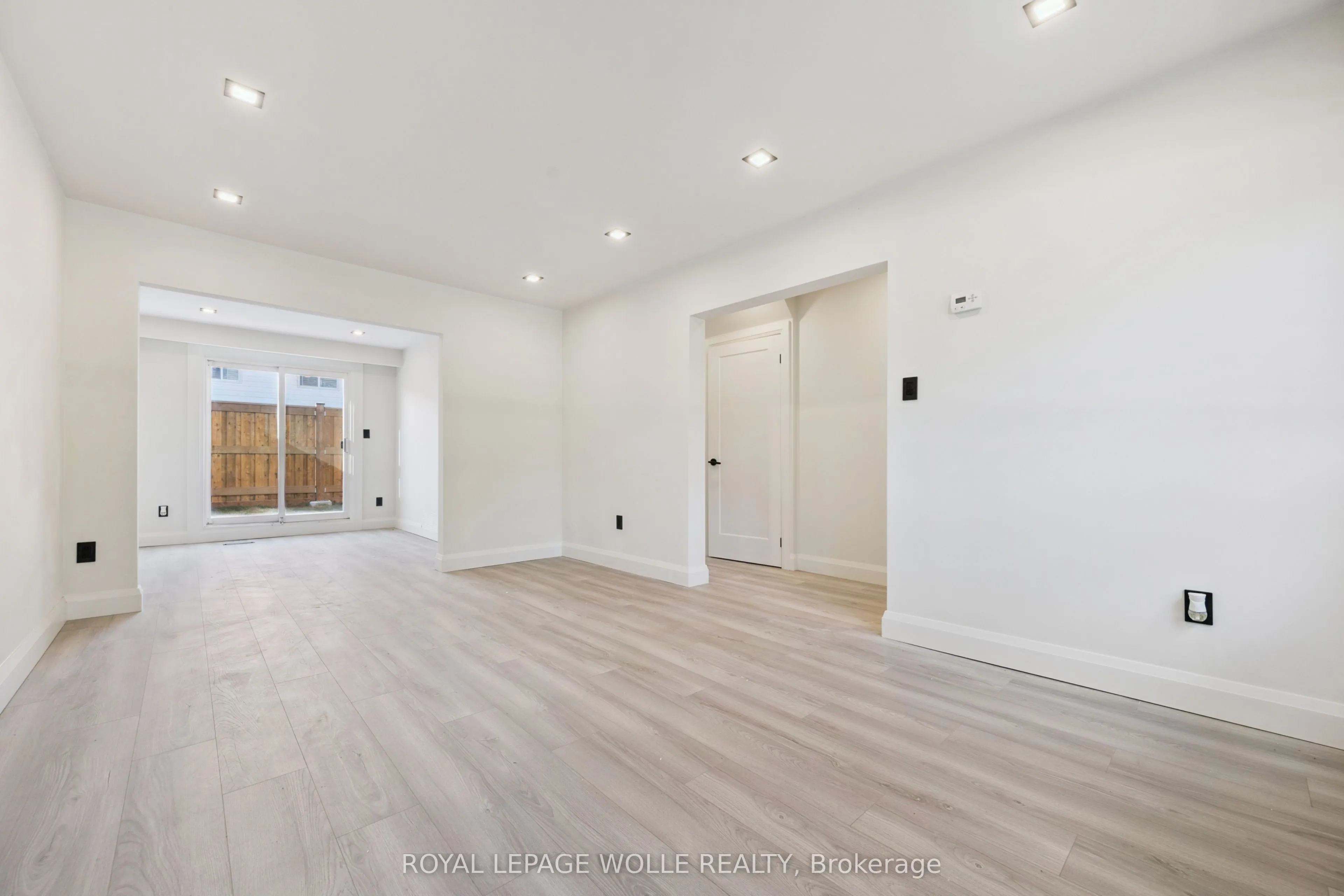 5475 Lakeshore Road #107