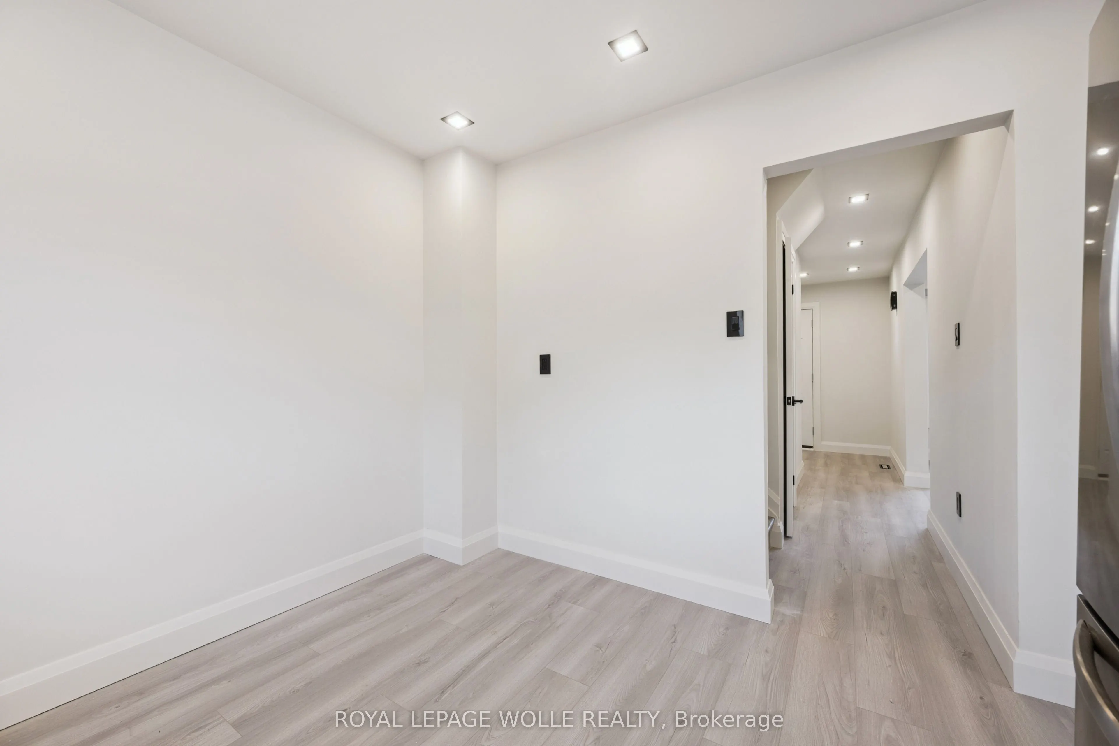 5475 Lakeshore Road #107