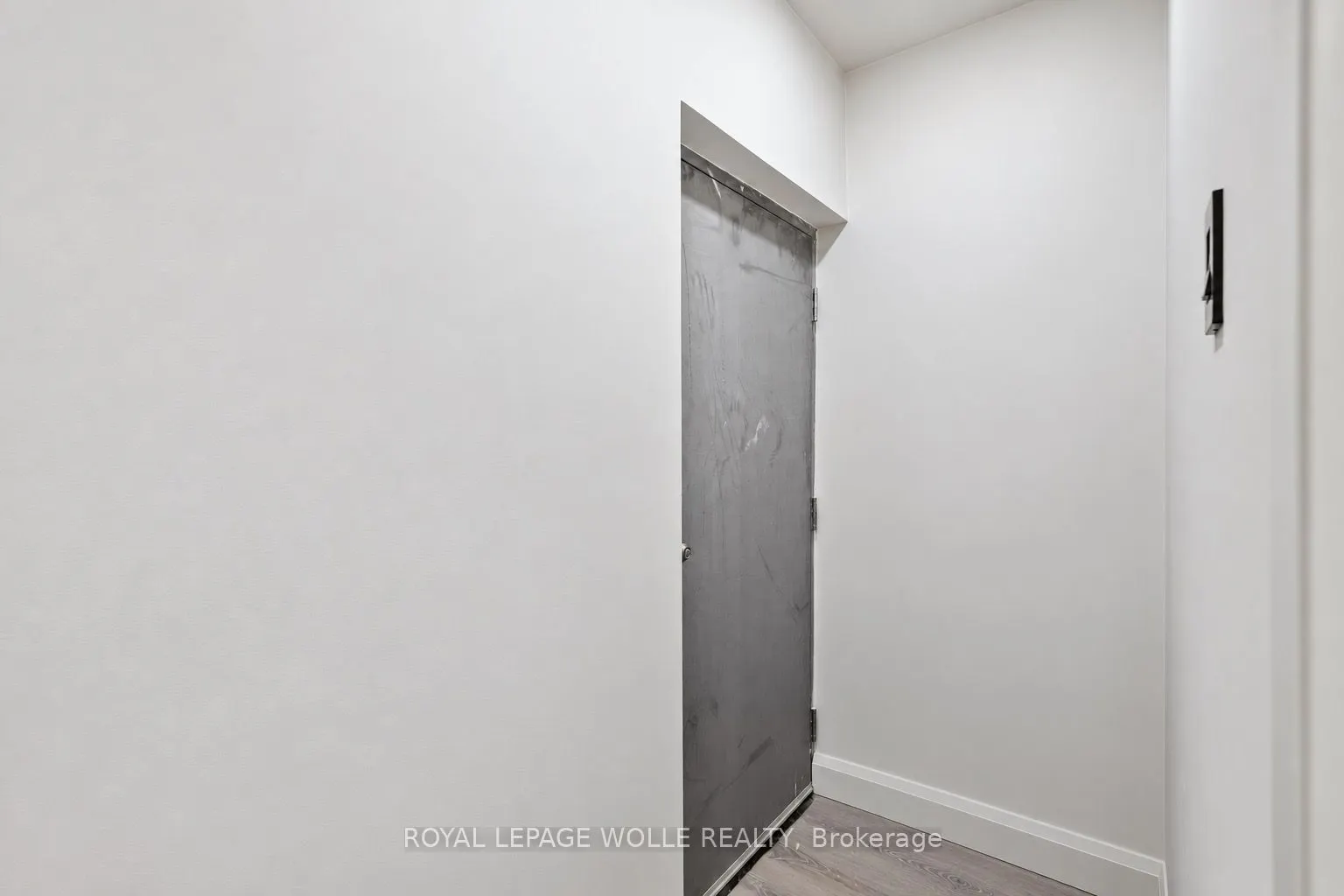 5475 Lakeshore Road #107