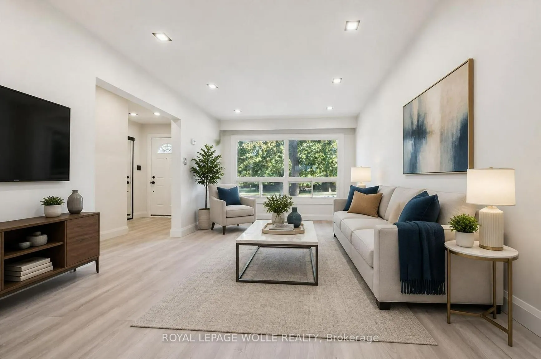 5475 Lakeshore Road #107