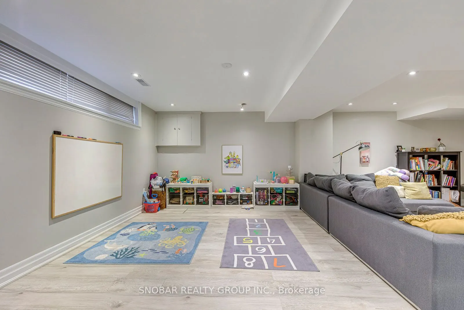 52 Decarie Circle