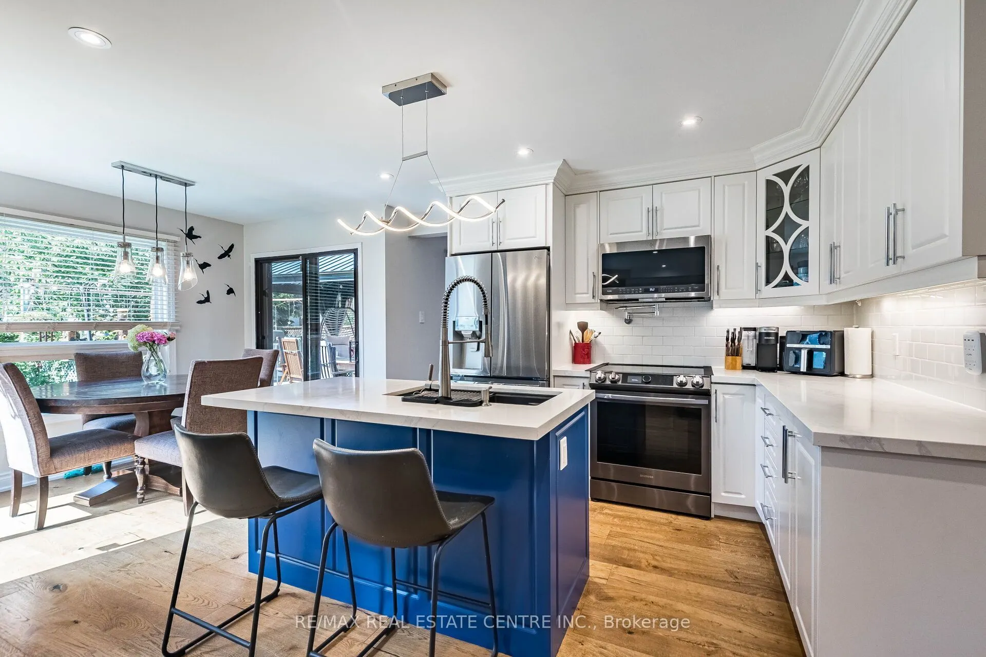 1571 Meadowfield Crescent
