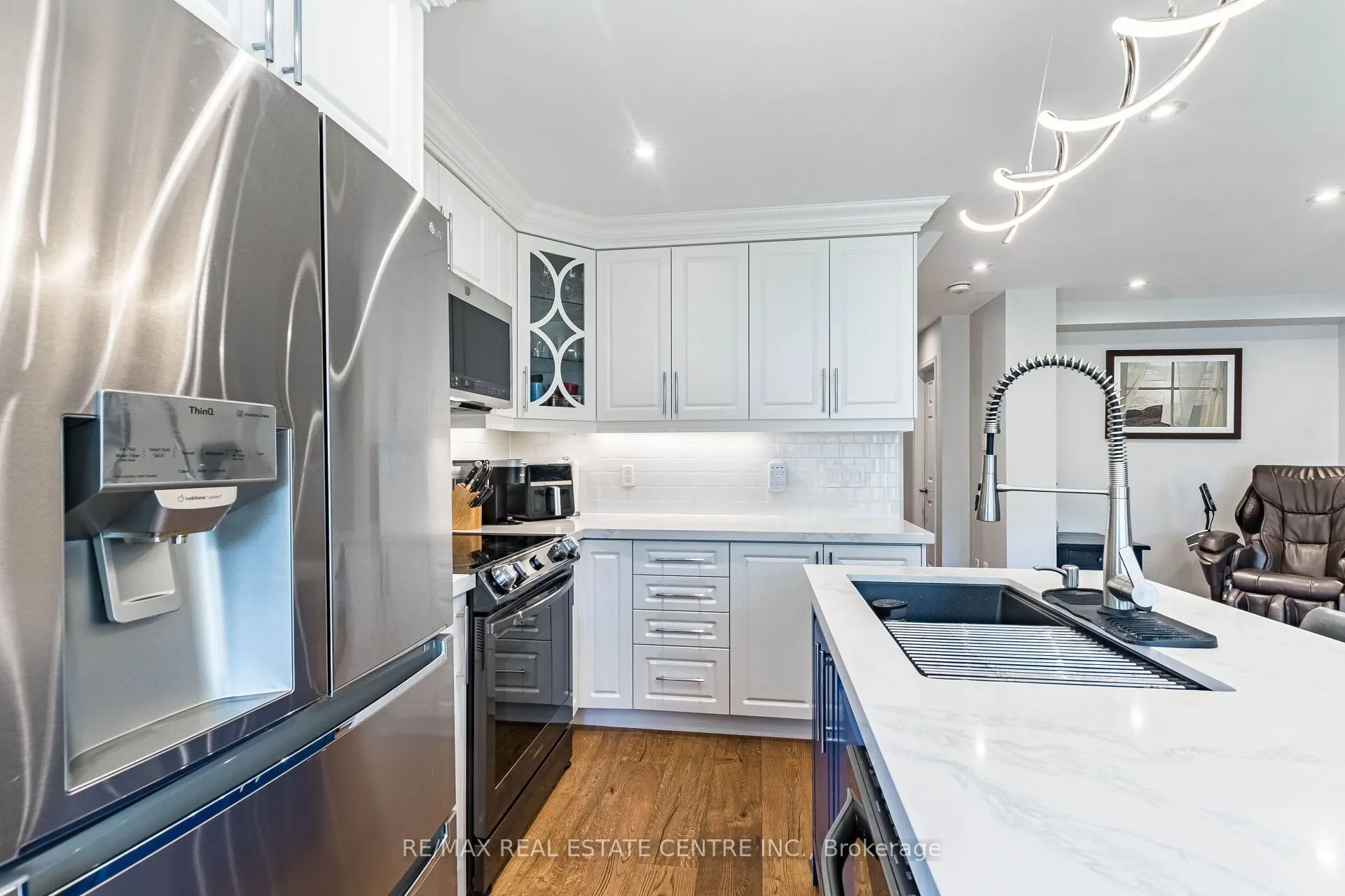 1571 Meadowfield Crescent