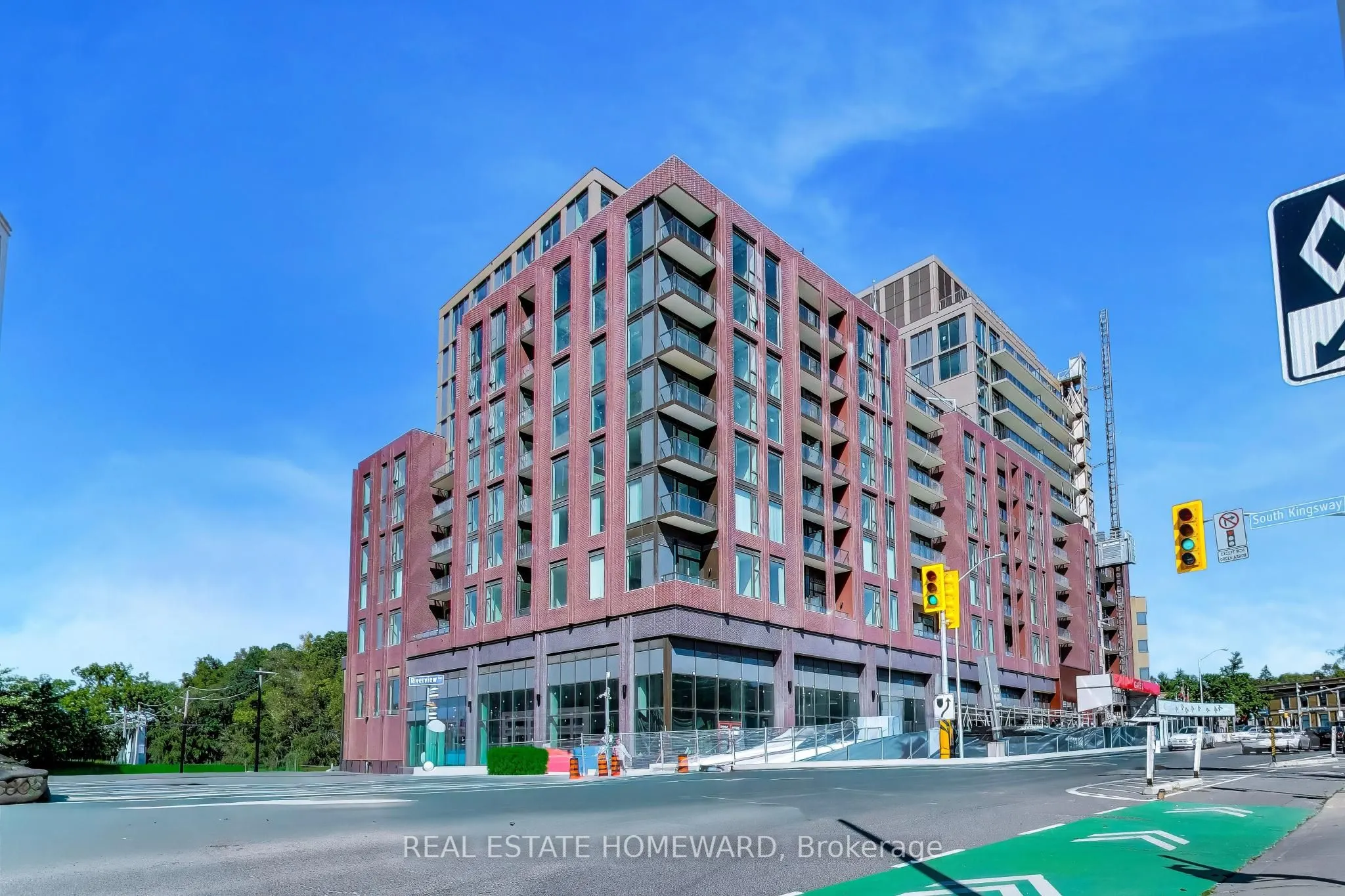 2450 Bloor Street W #304