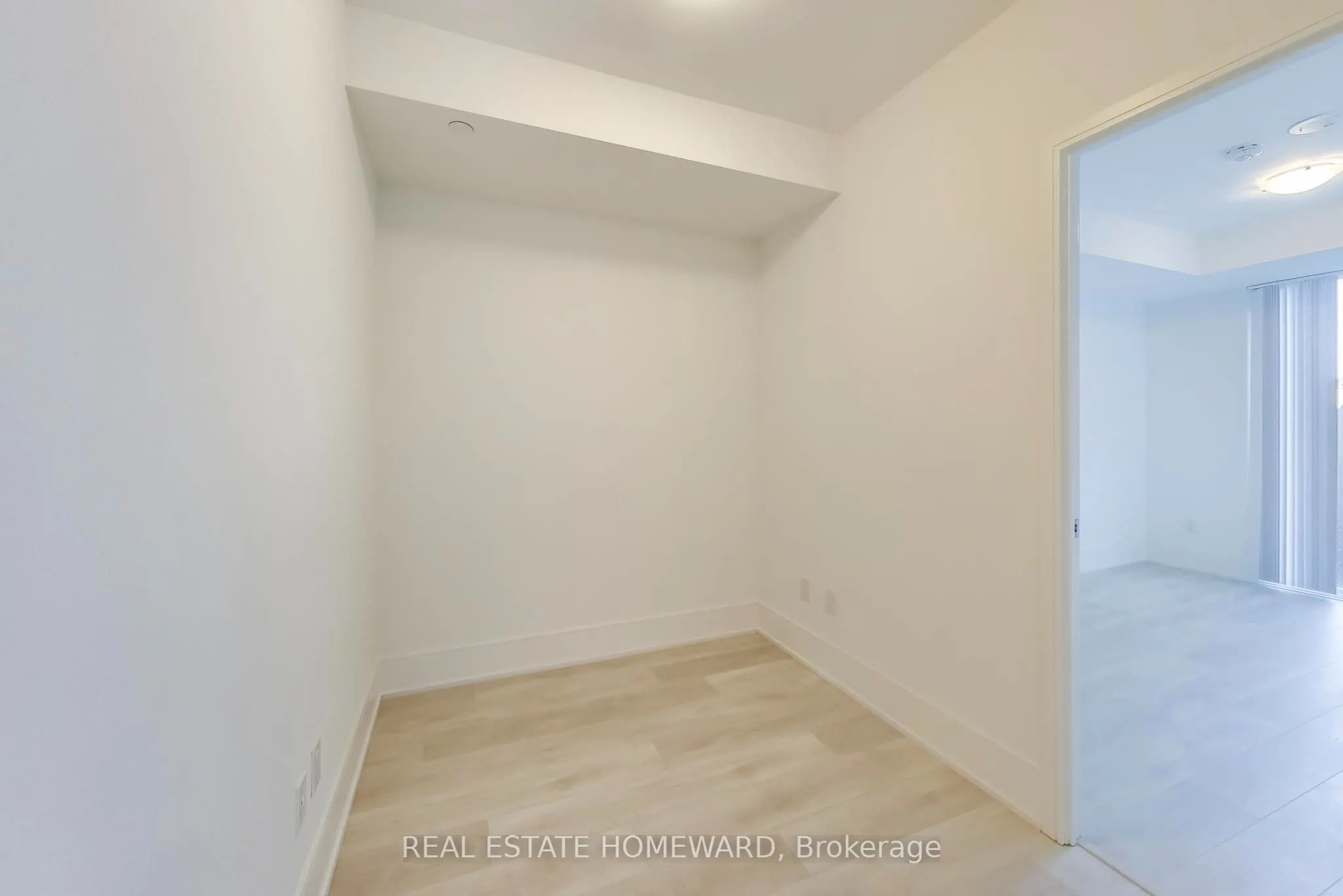 2450 Bloor Street W #304