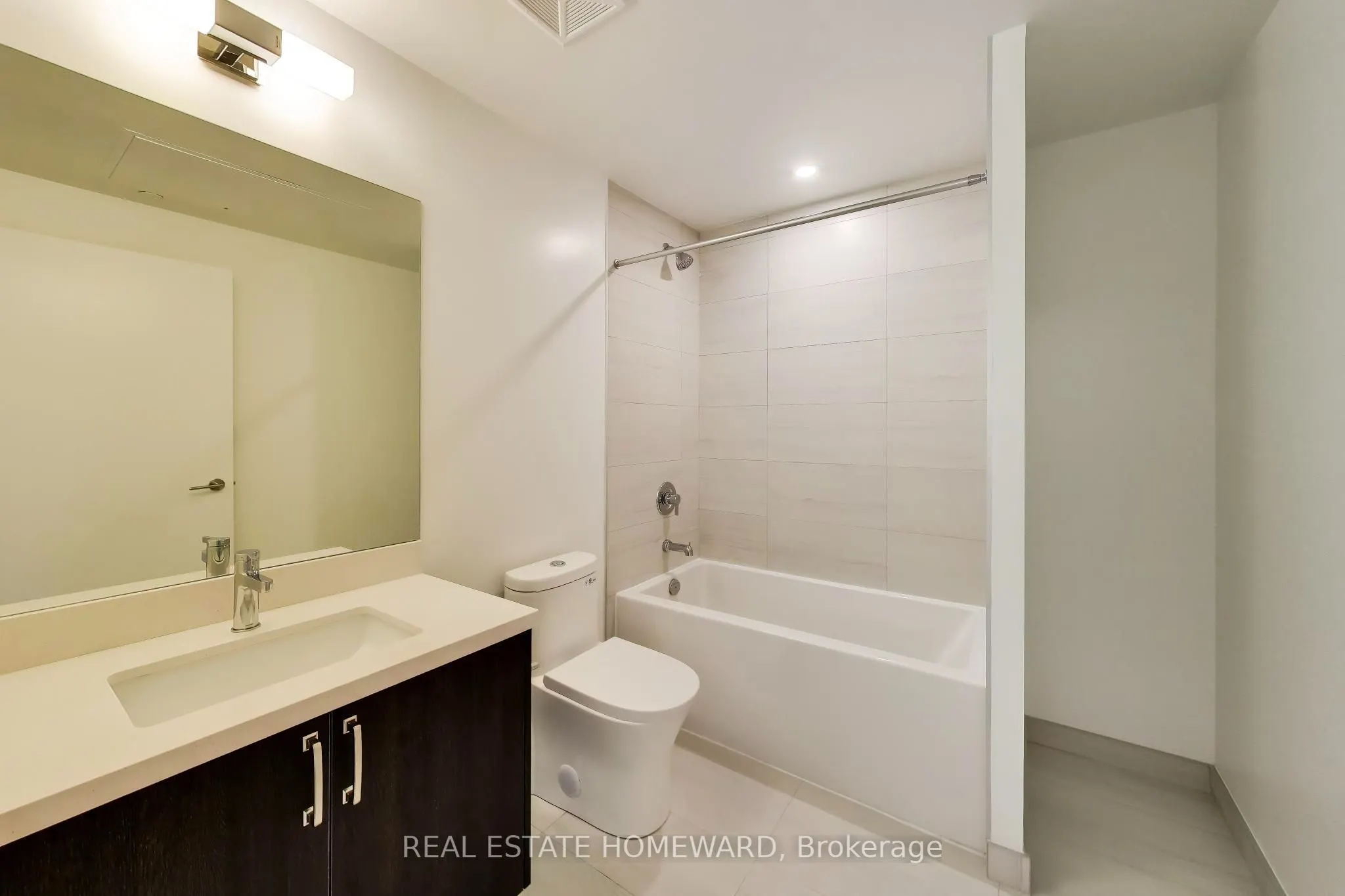 2450 Bloor Street W #304