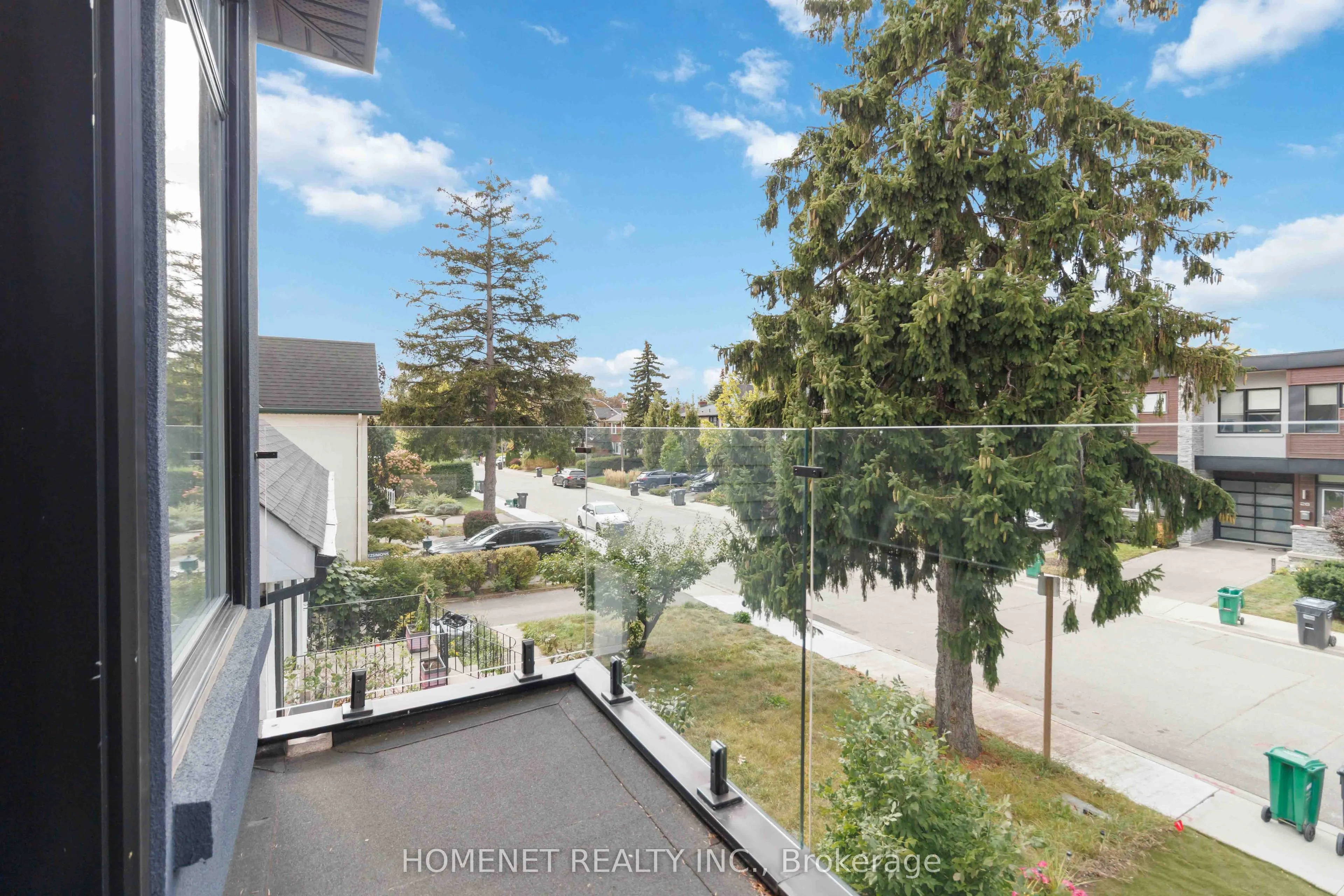 25A Tecumseth Avenue