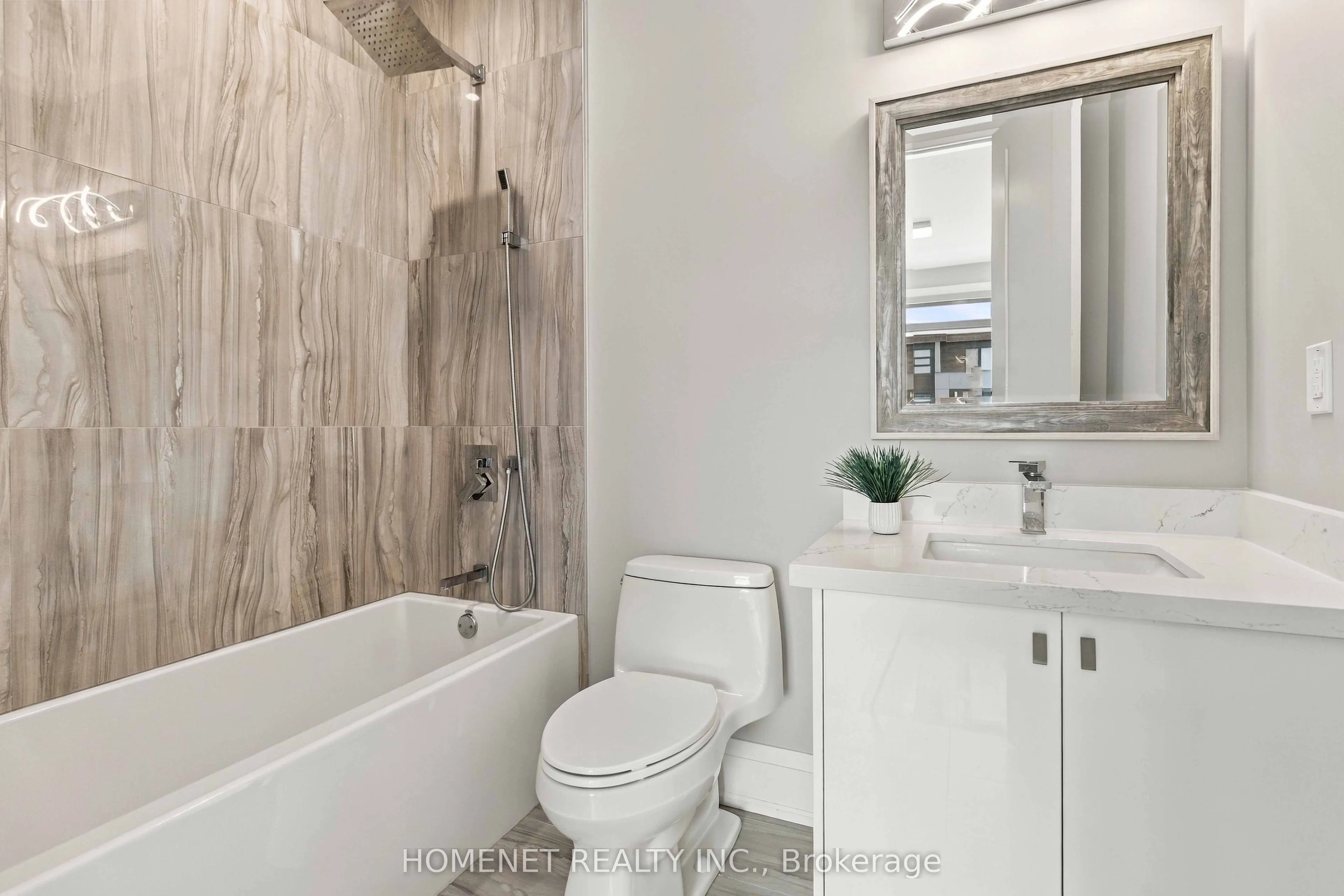 25A Tecumseth Avenue