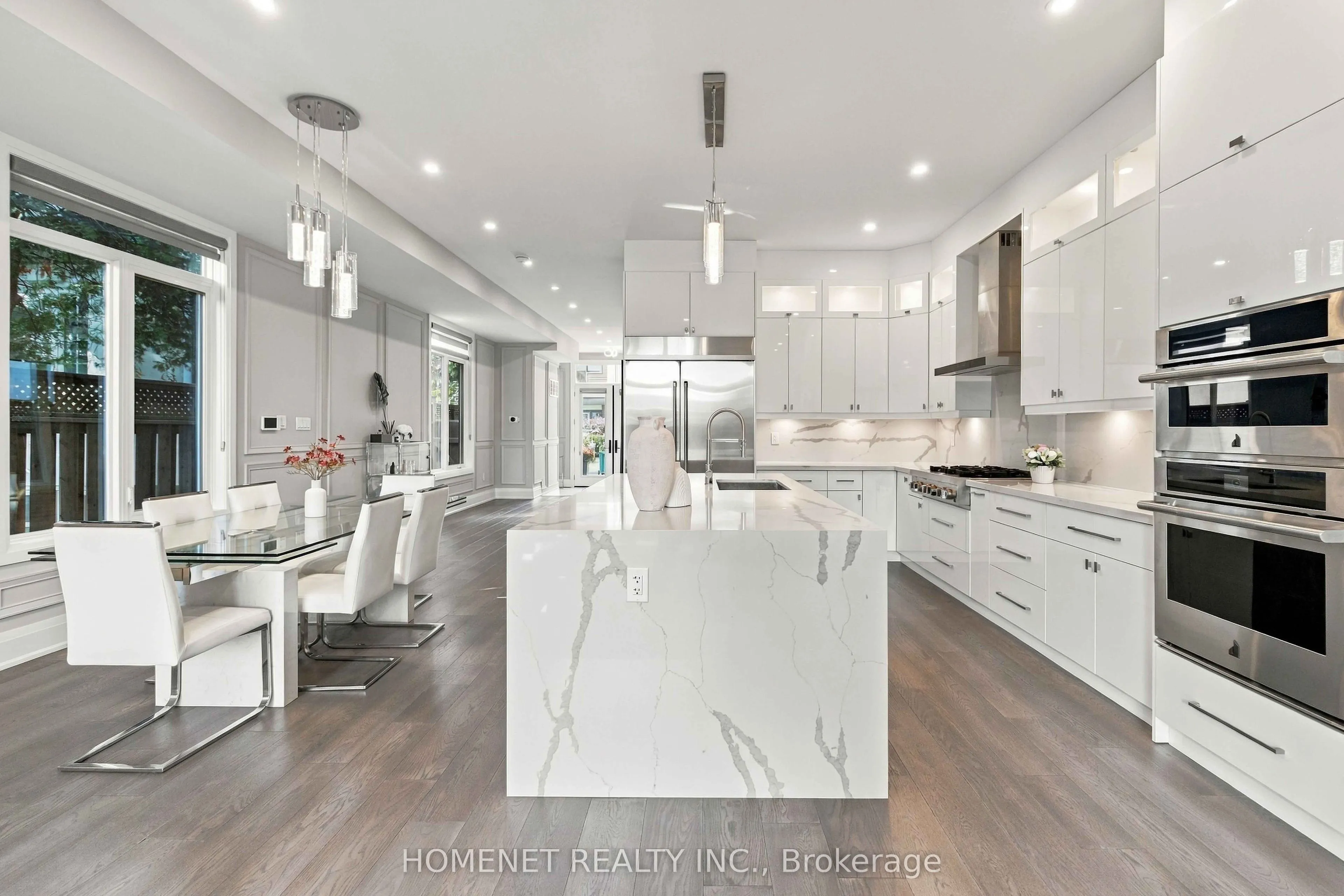 25A Tecumseth Avenue