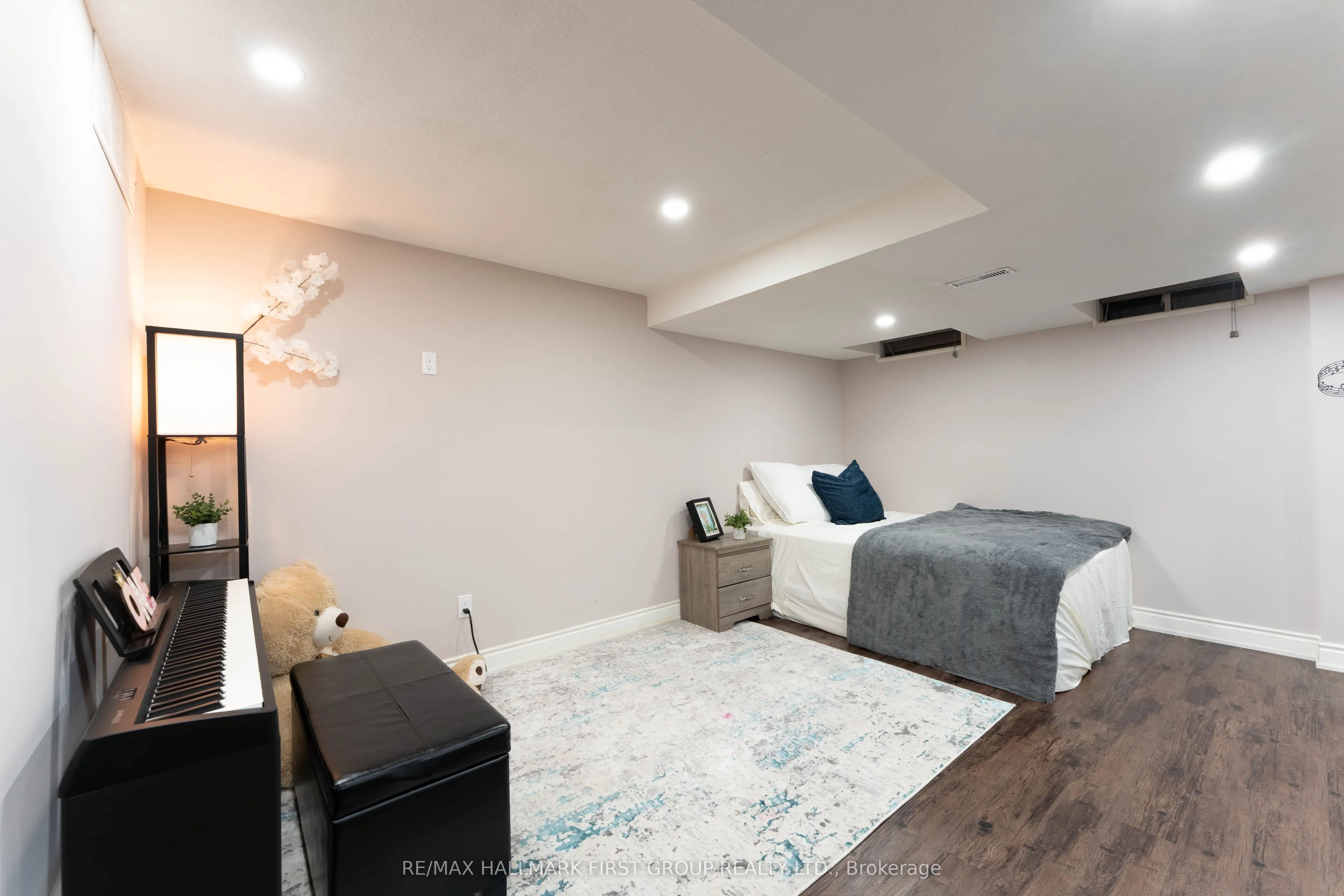 7686 Black Walnut Trail