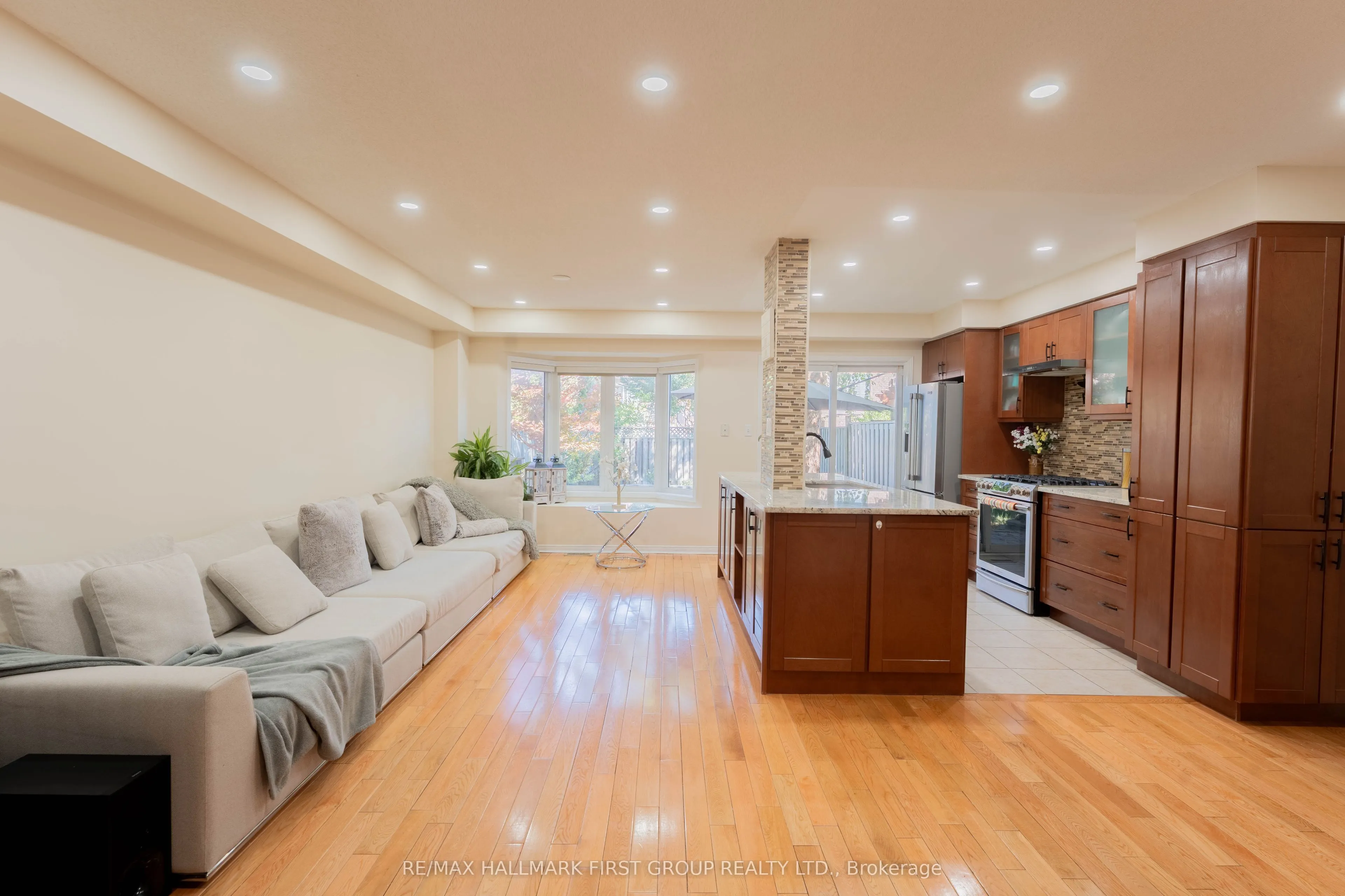 7686 Black Walnut Trail
