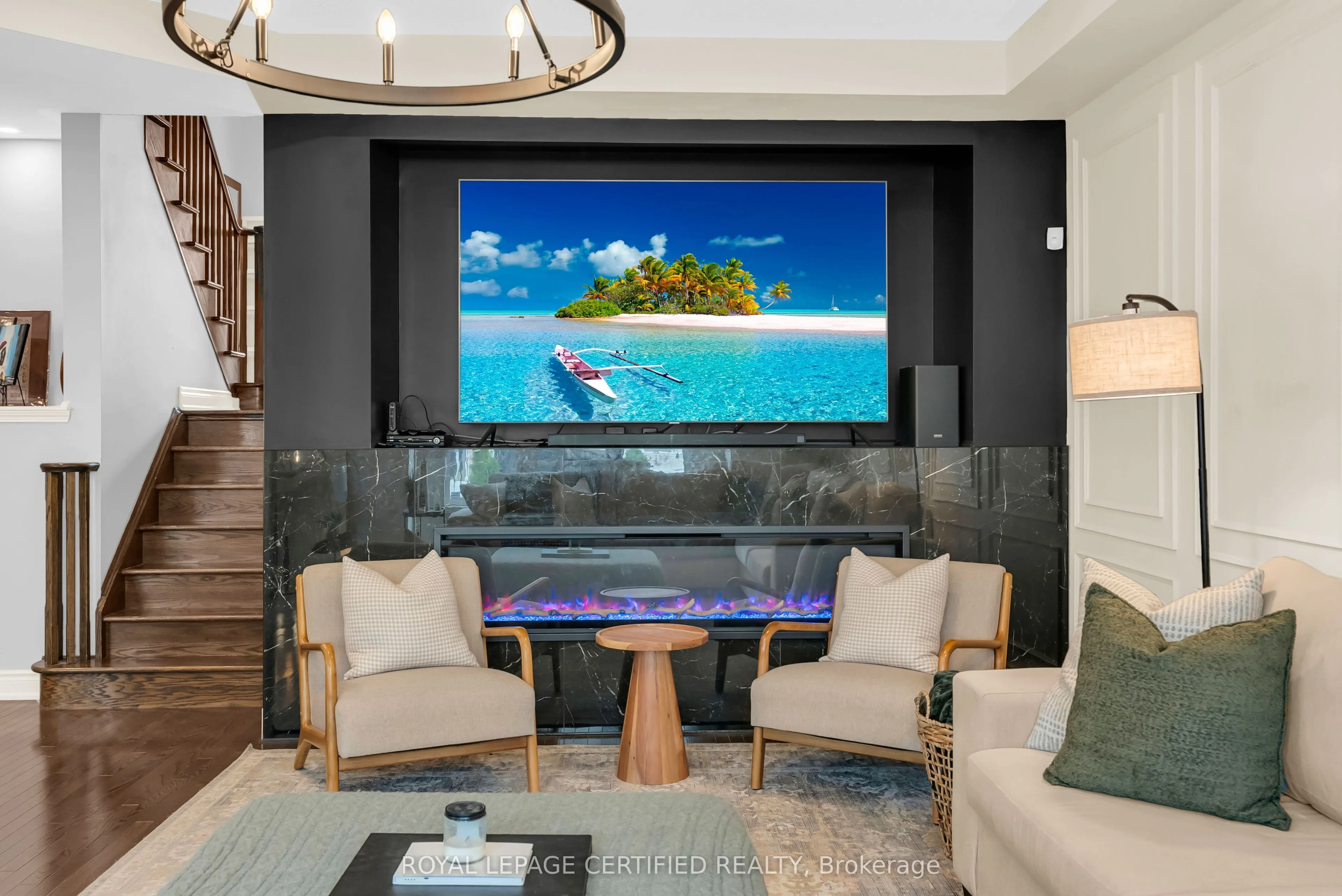921 Hepburn Road
