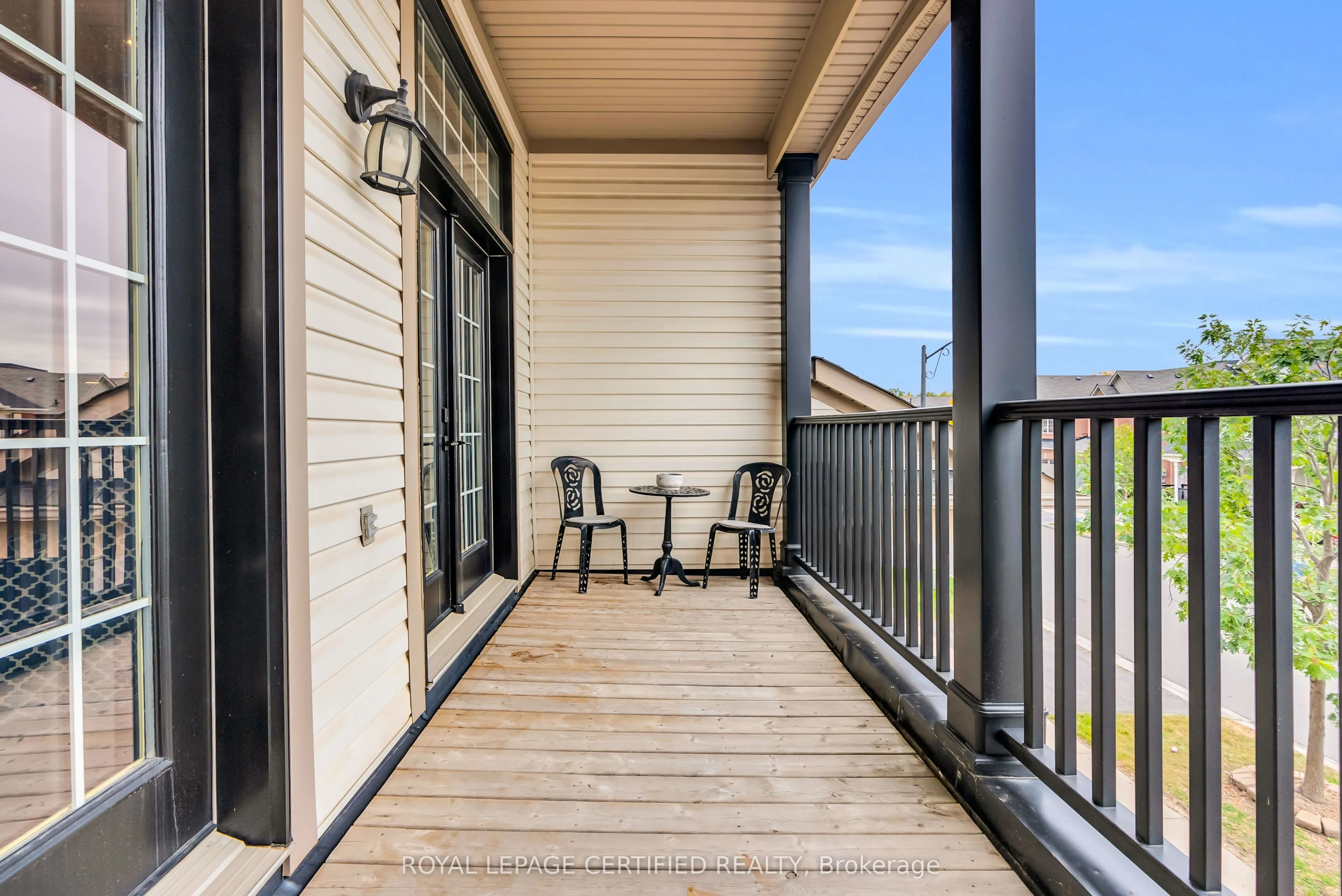 921 Hepburn Road