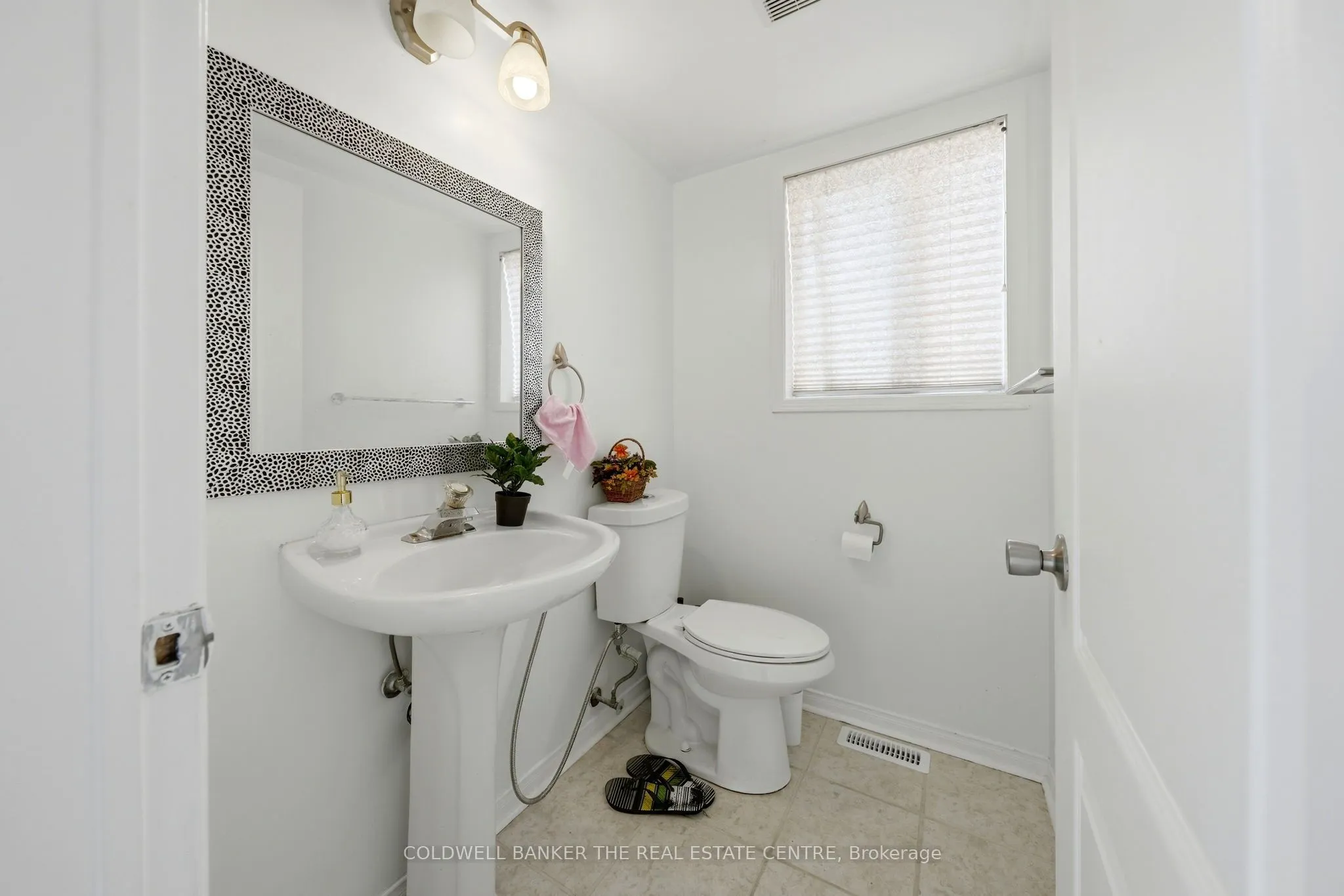15 Charleswood Circle