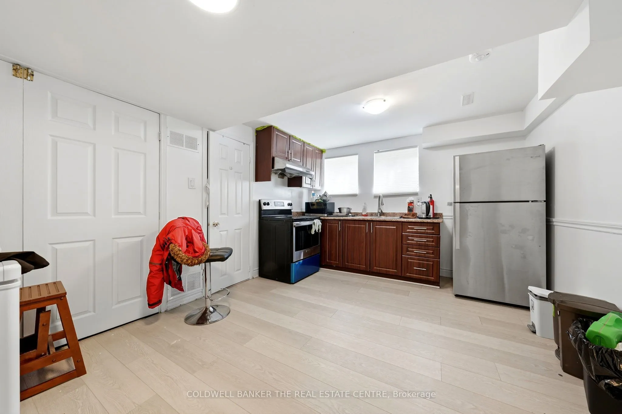 15 Charleswood Circle