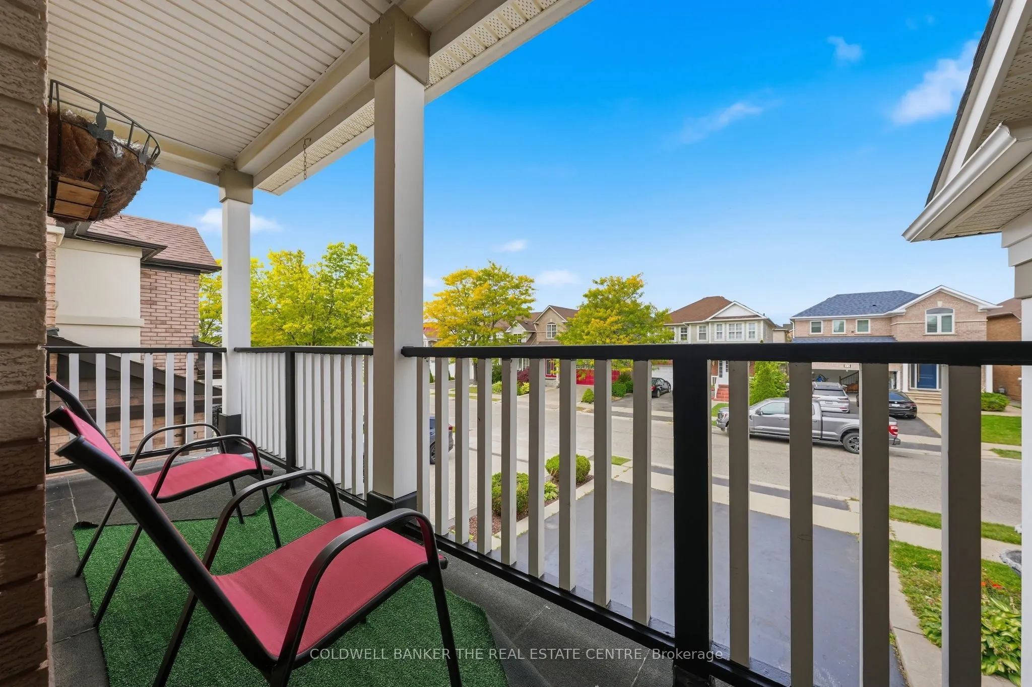 15 Charleswood Circle