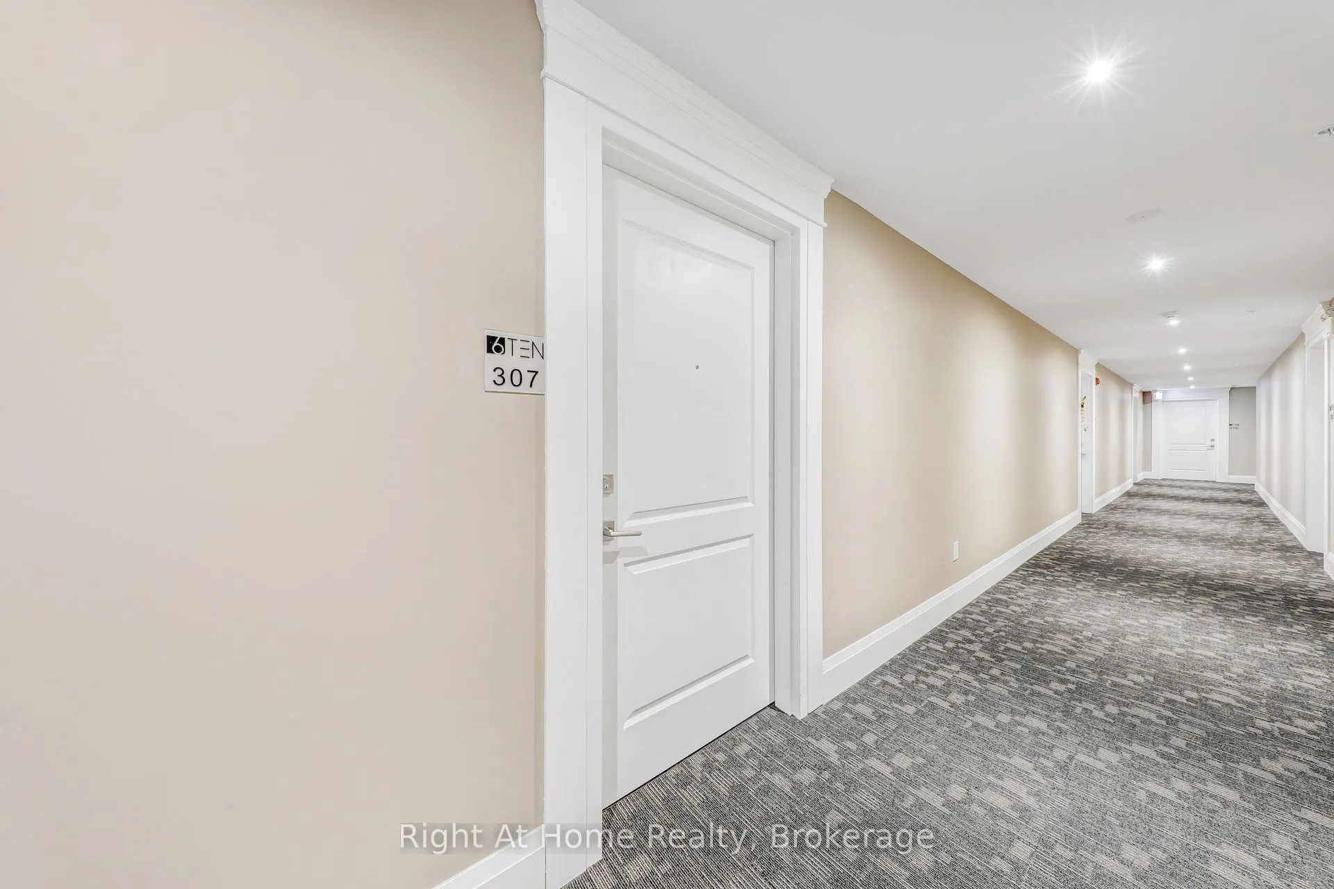 610 Farmstead Drive #307