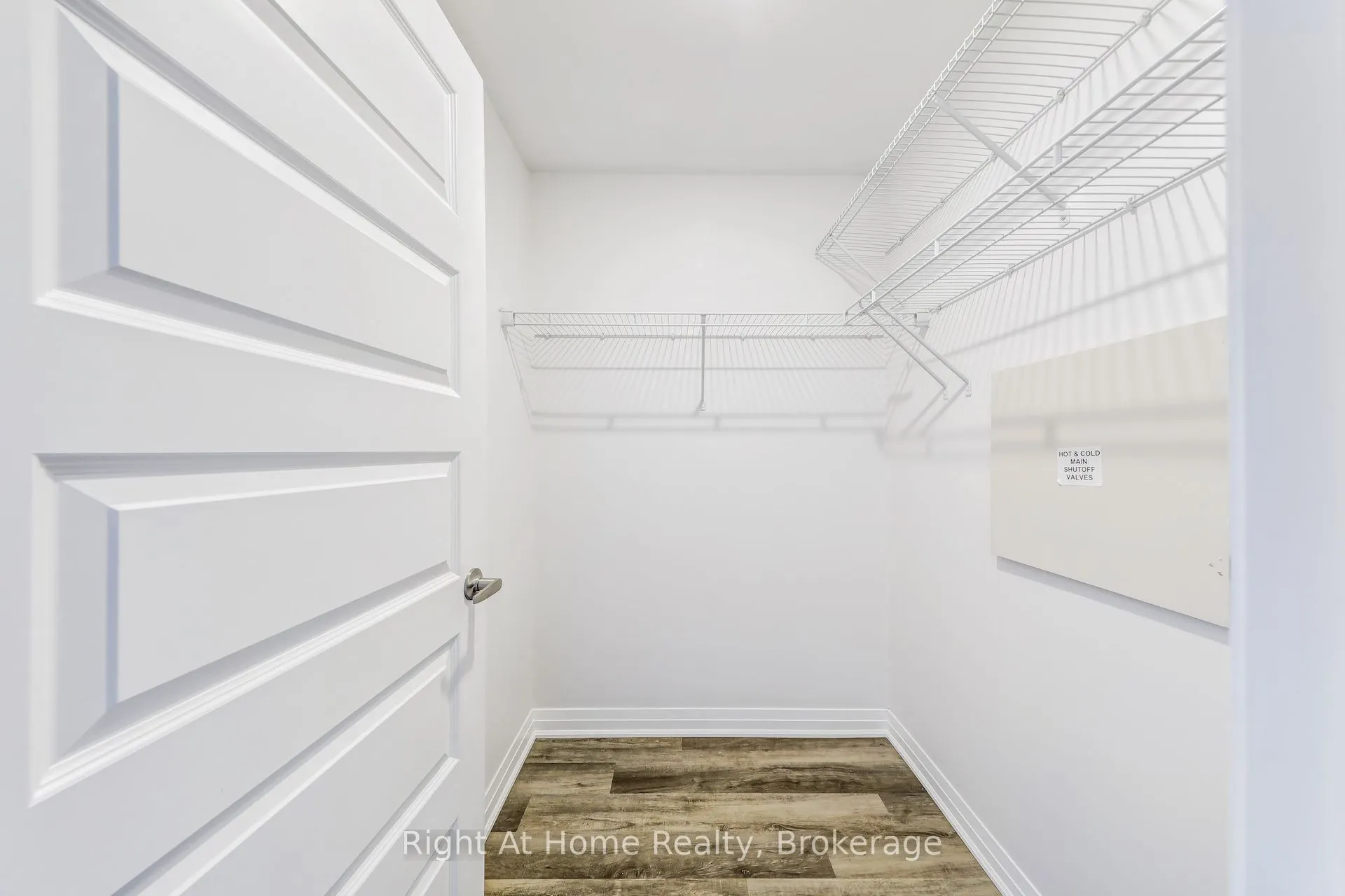 610 Farmstead Drive #307
