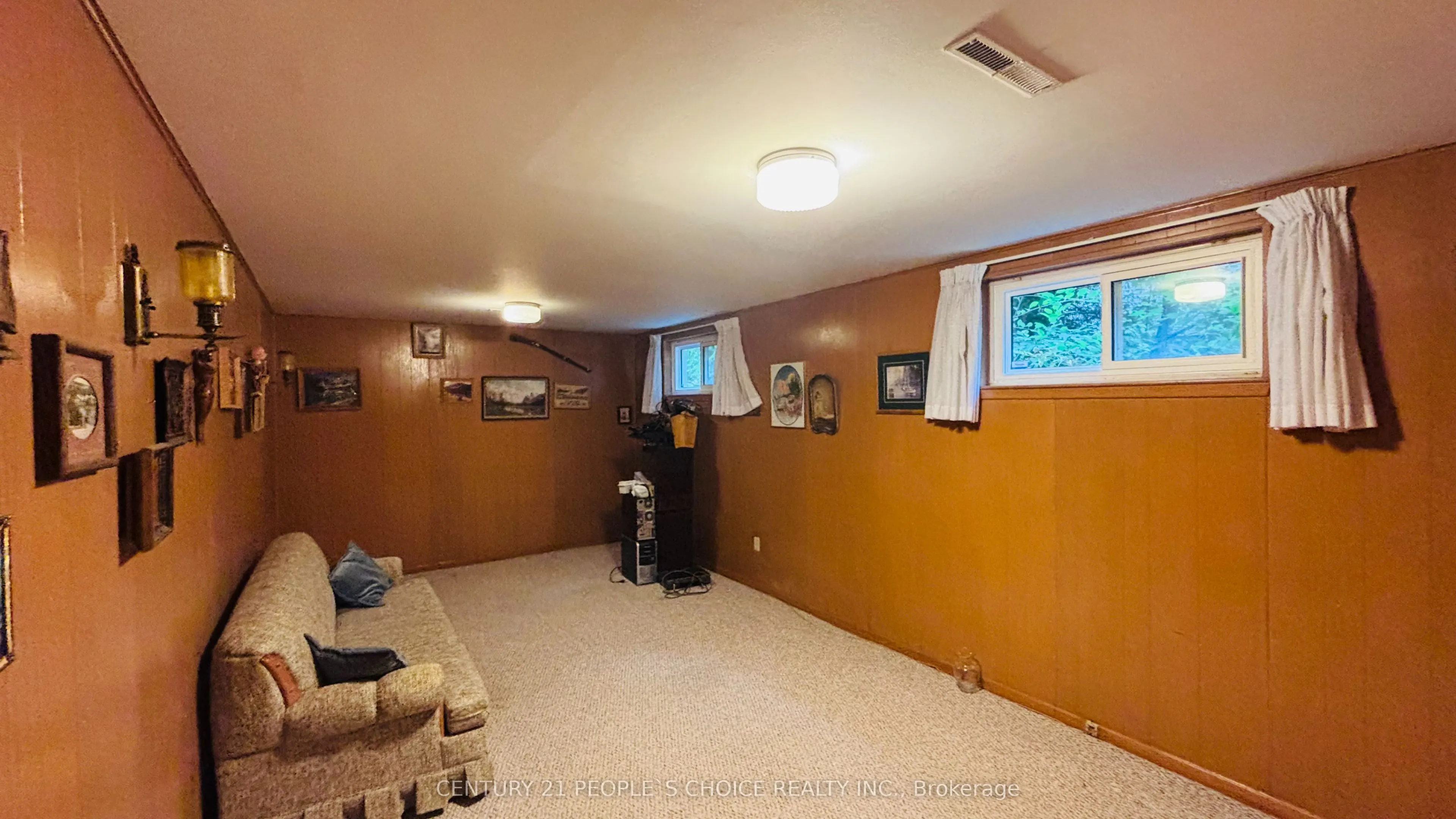 2555 Chalkwell Close