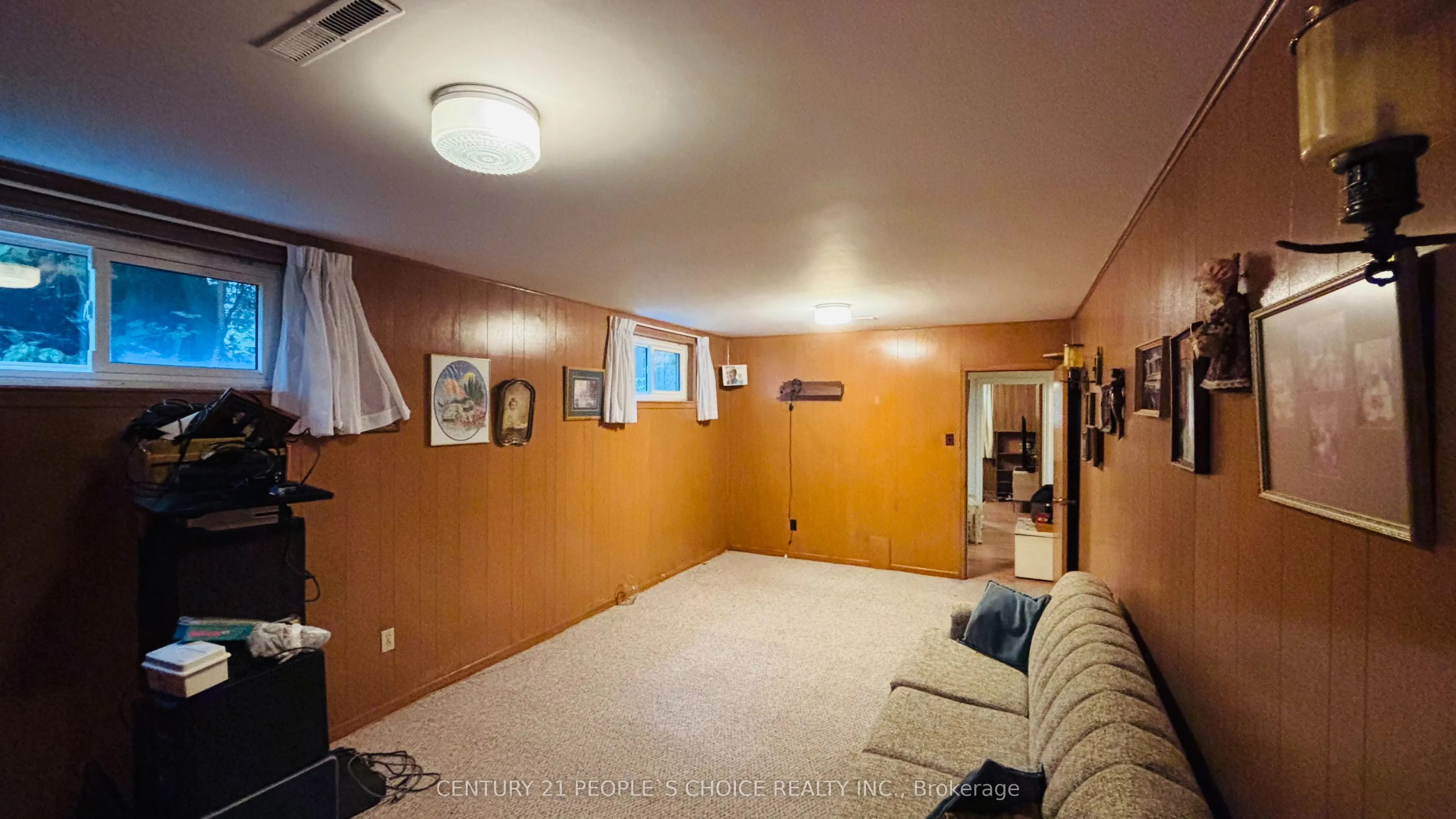 2555 Chalkwell Close