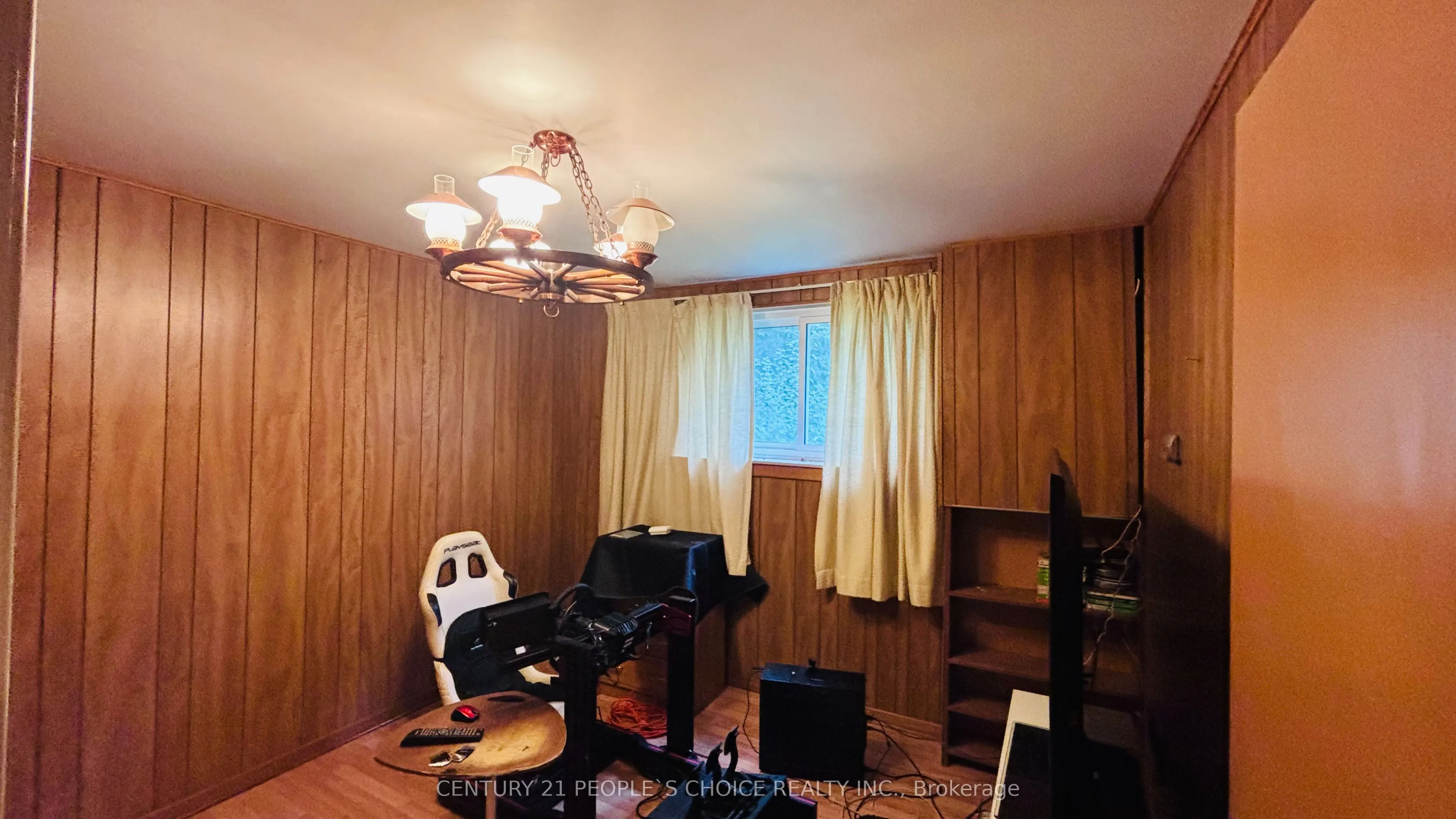 2555 Chalkwell Close