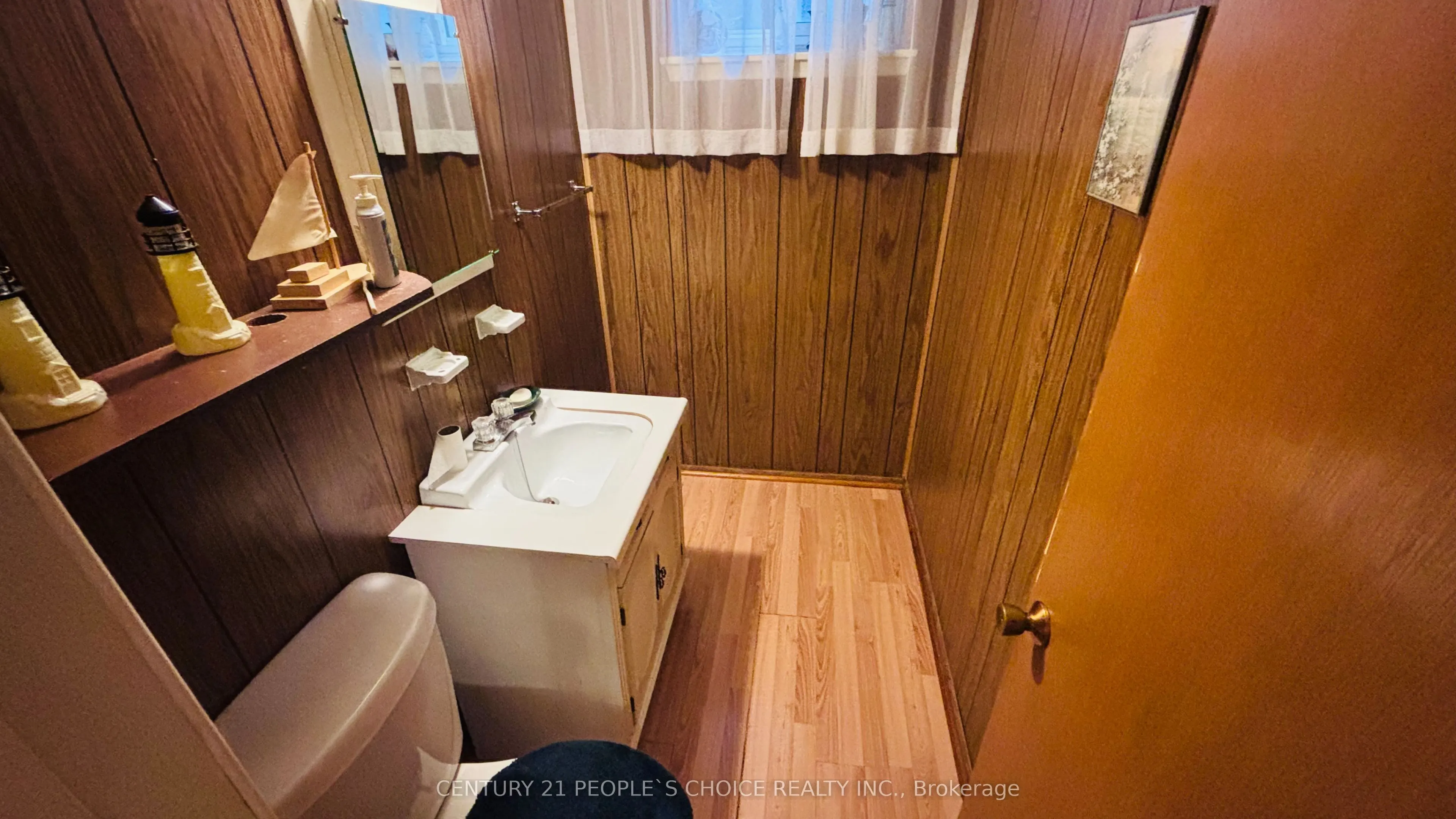 2555 Chalkwell Close