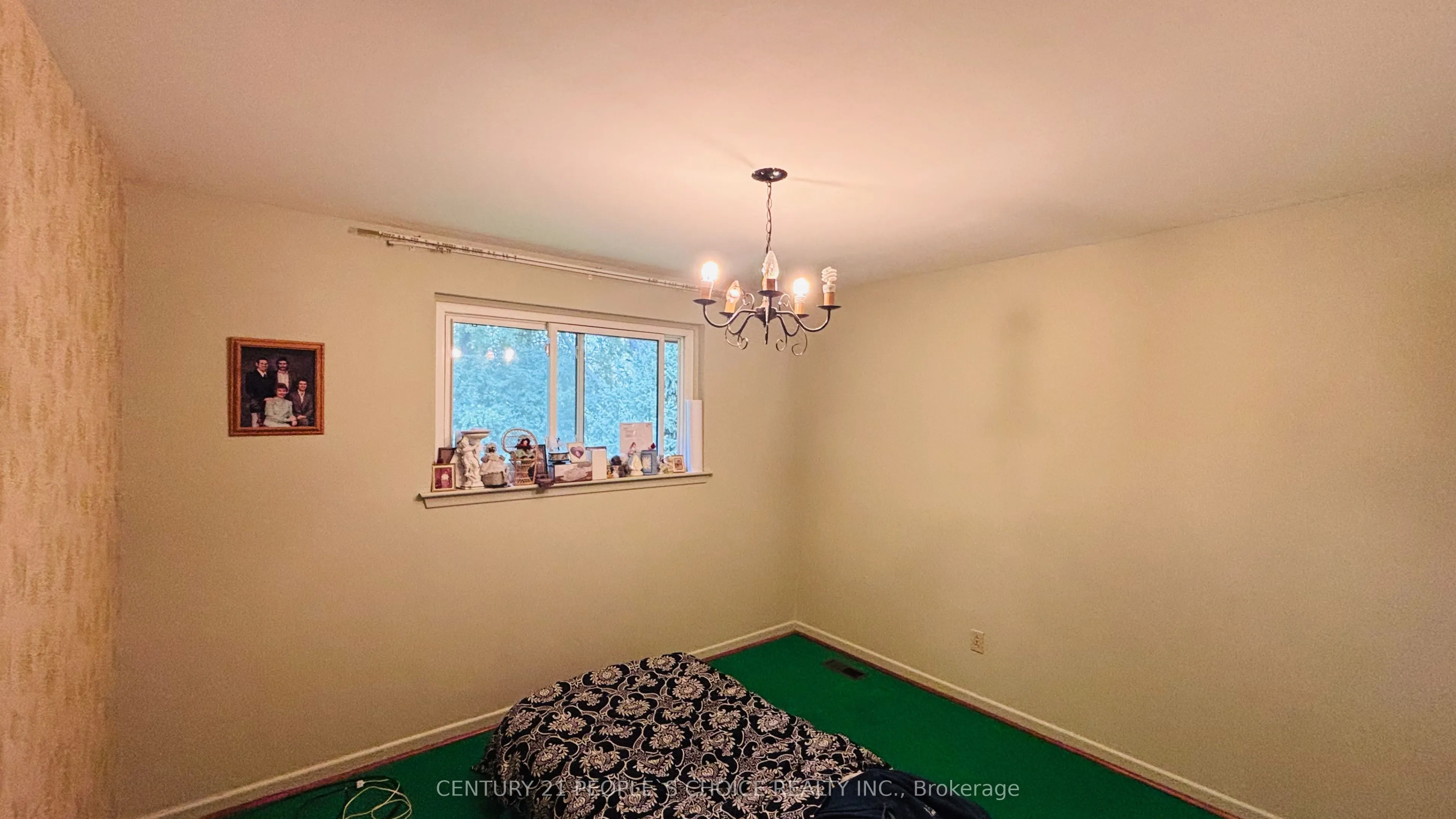 2555 Chalkwell Close