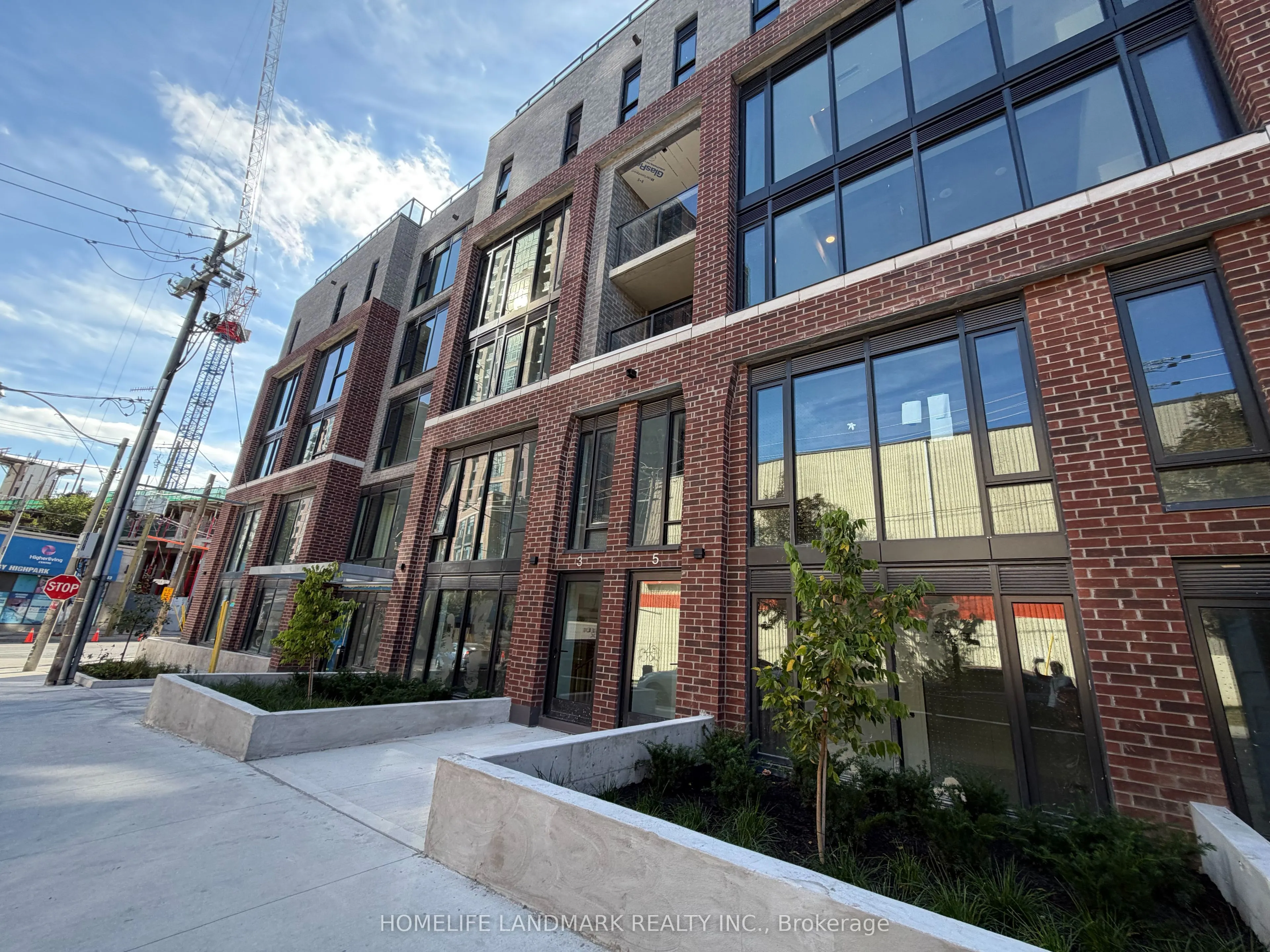 1 Vine Avenue #2 floor