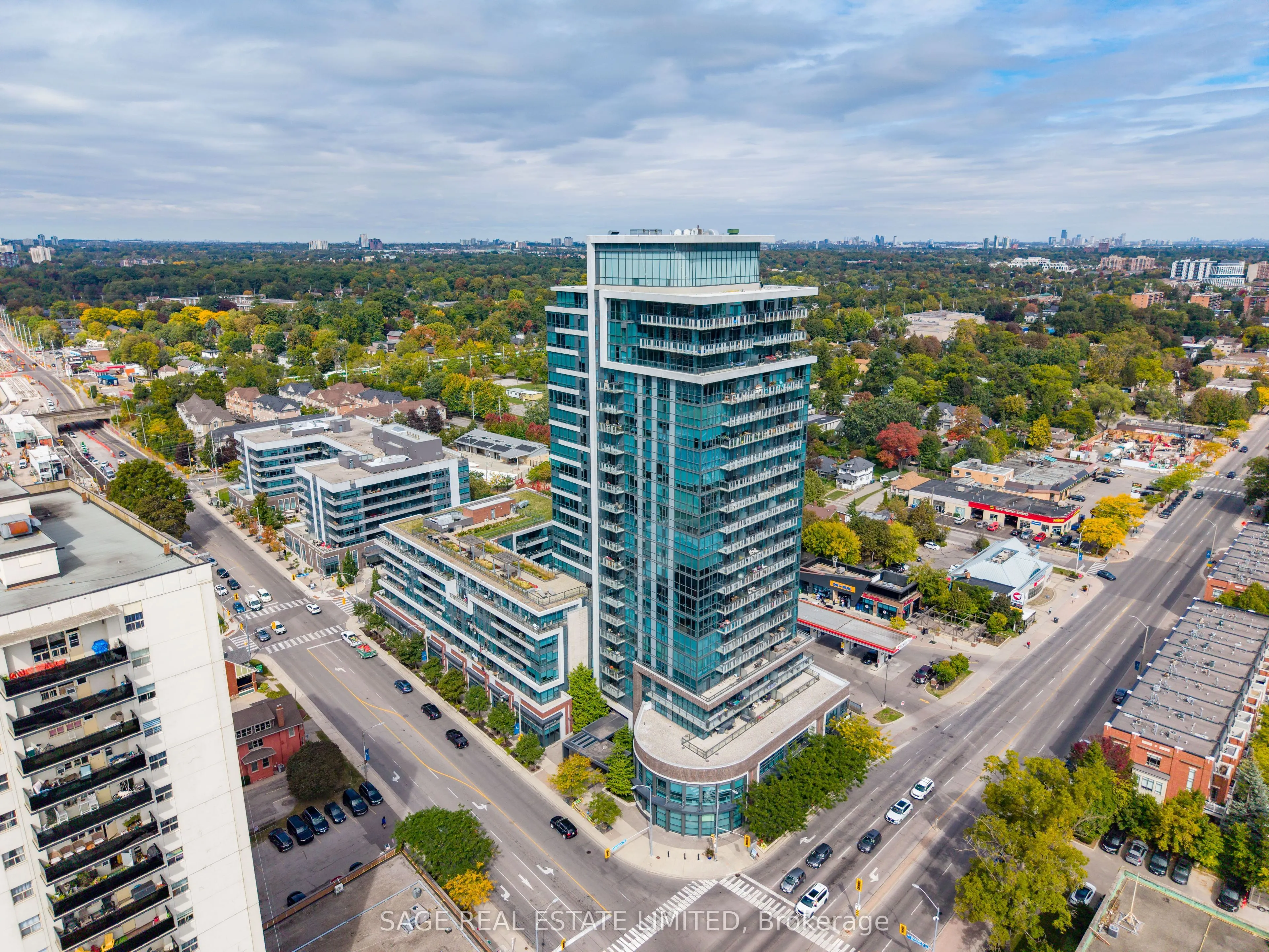 1 Hurontario Street #202