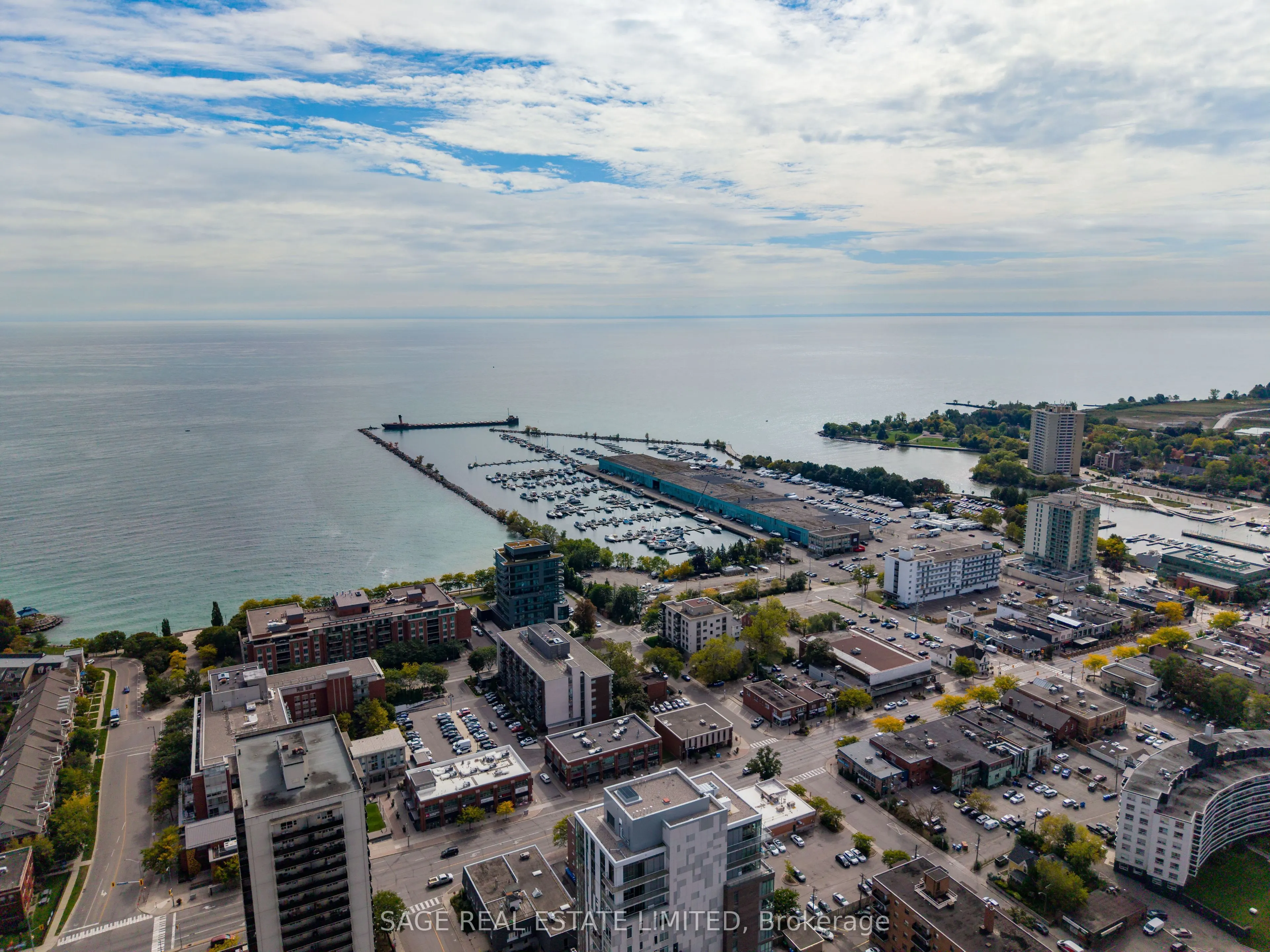 1 Hurontario Street #202