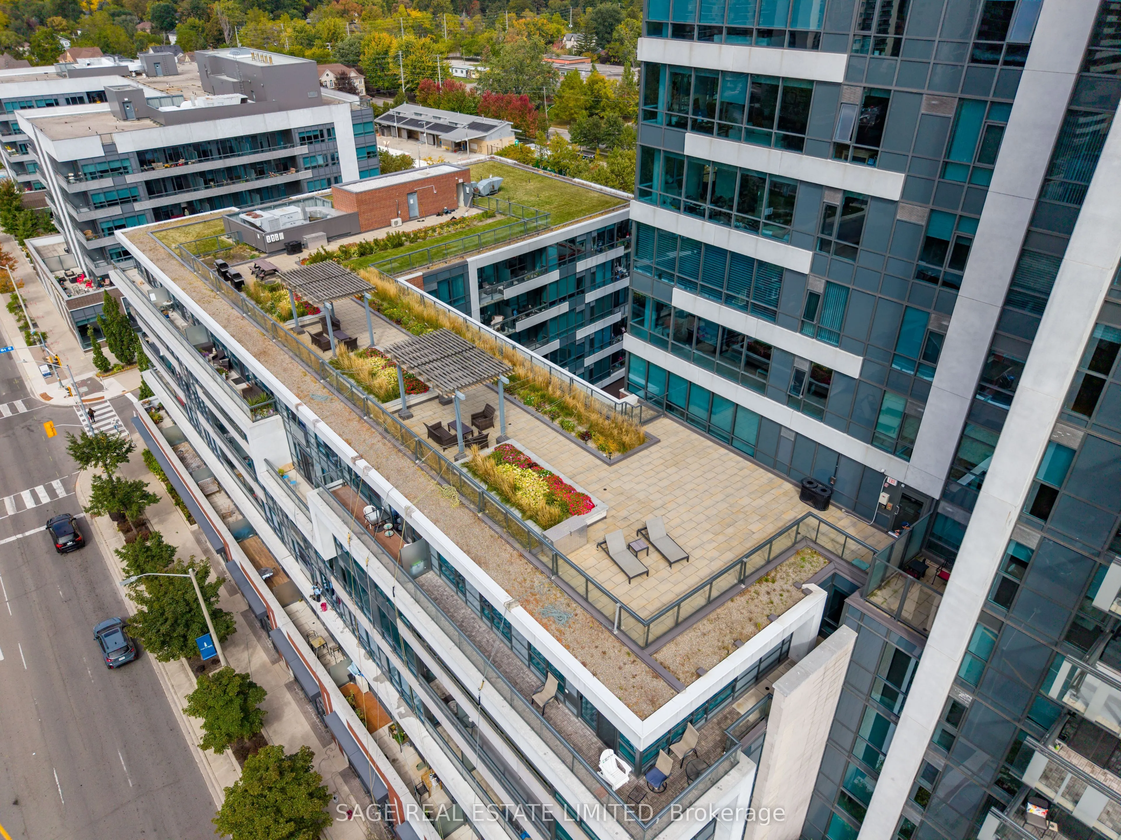 1 Hurontario Street #202