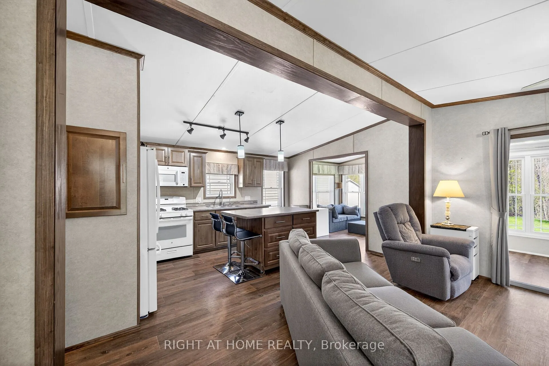 4449 Milburough Line #5 Beech Street