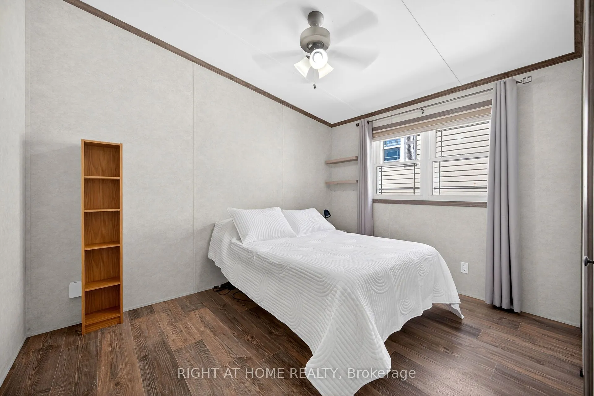 4449 Milburough Line #5 Beech Street