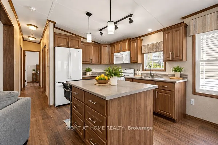 4449 Milburough Line #5 Beech Street