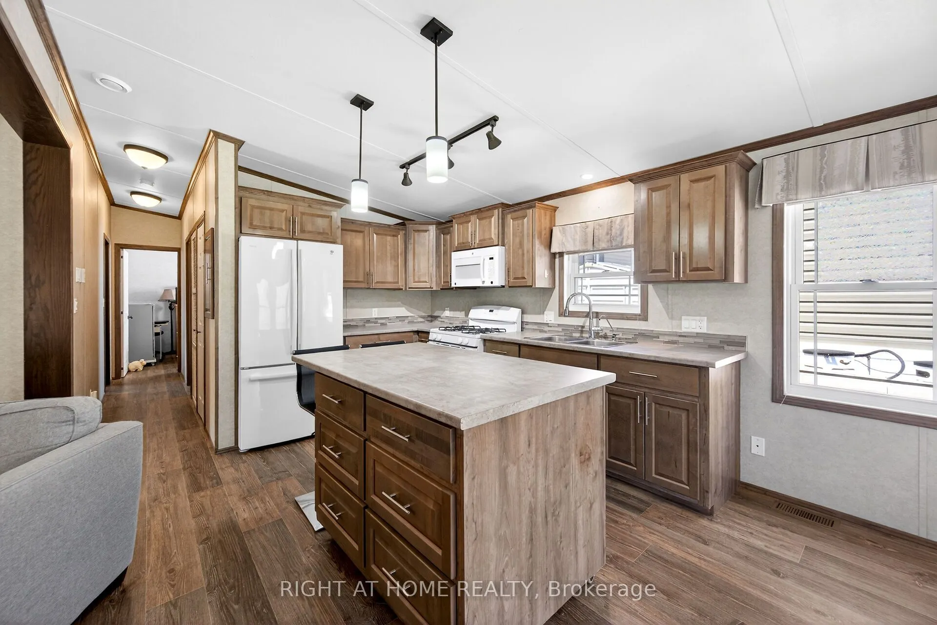 4449 Milburough Line #5 Beech Street