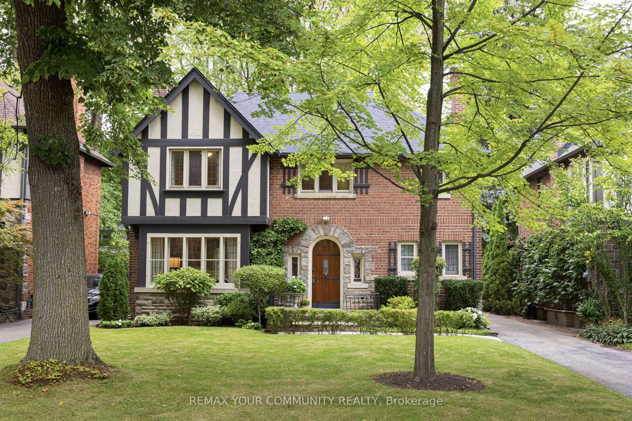 22 Belvedere Boulevard