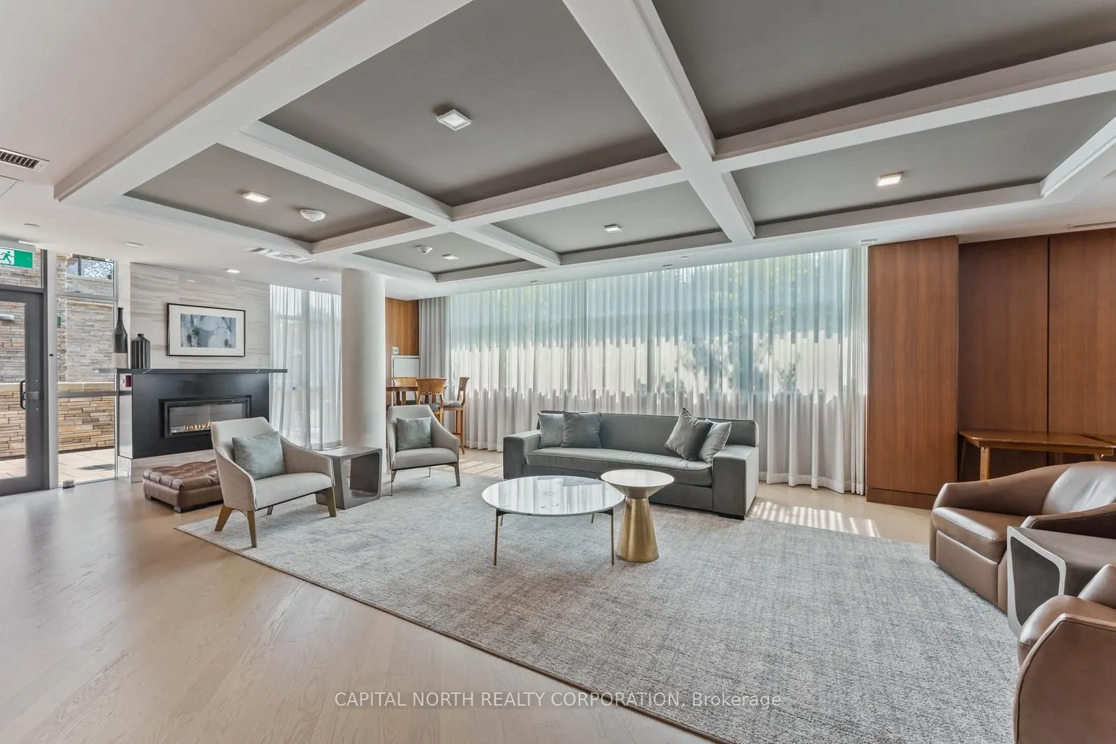 1575 Lakeshore Road W #270