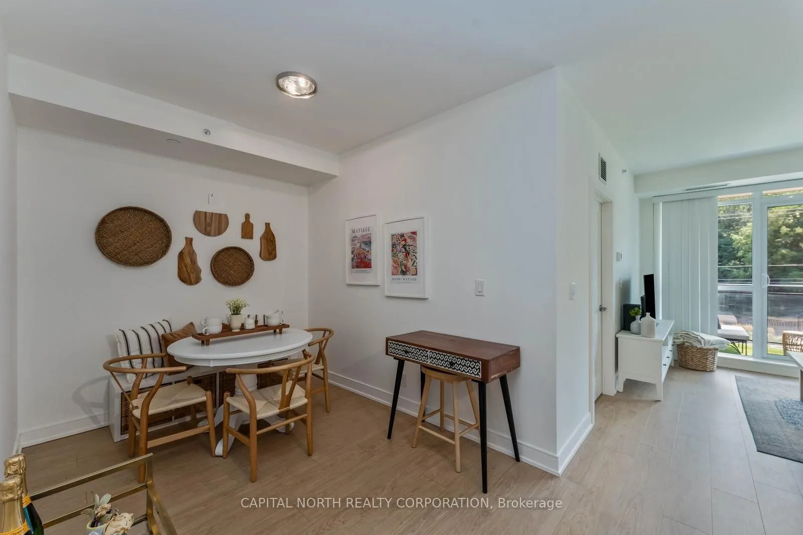 1575 Lakeshore Road W #270