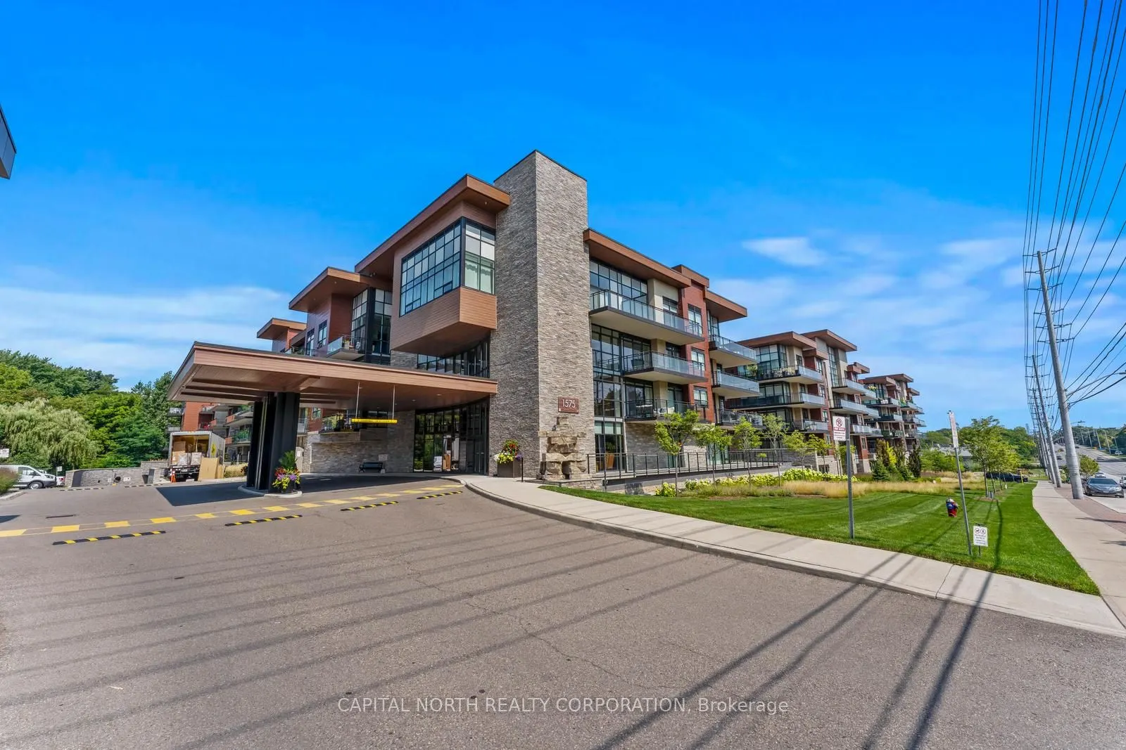 1575 Lakeshore Road W #270