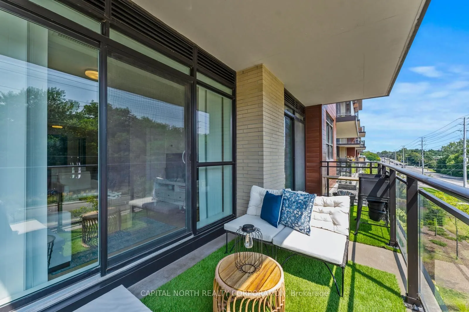 1575 Lakeshore Road W #270