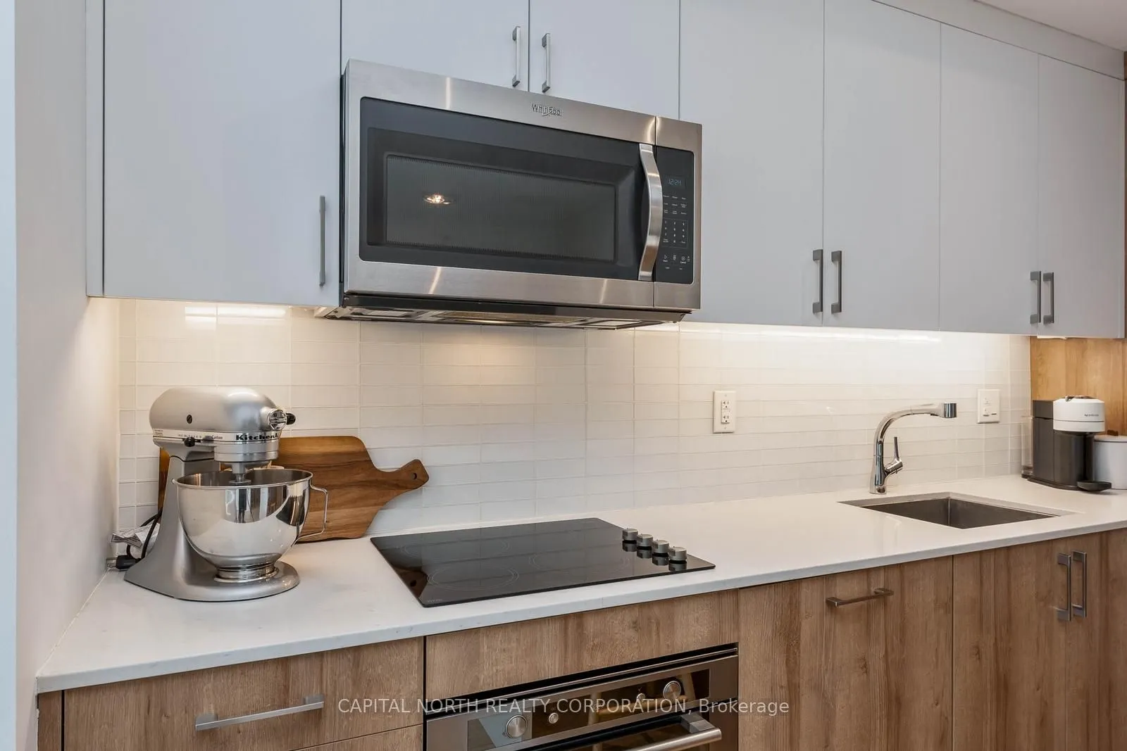 1575 Lakeshore Road W #270