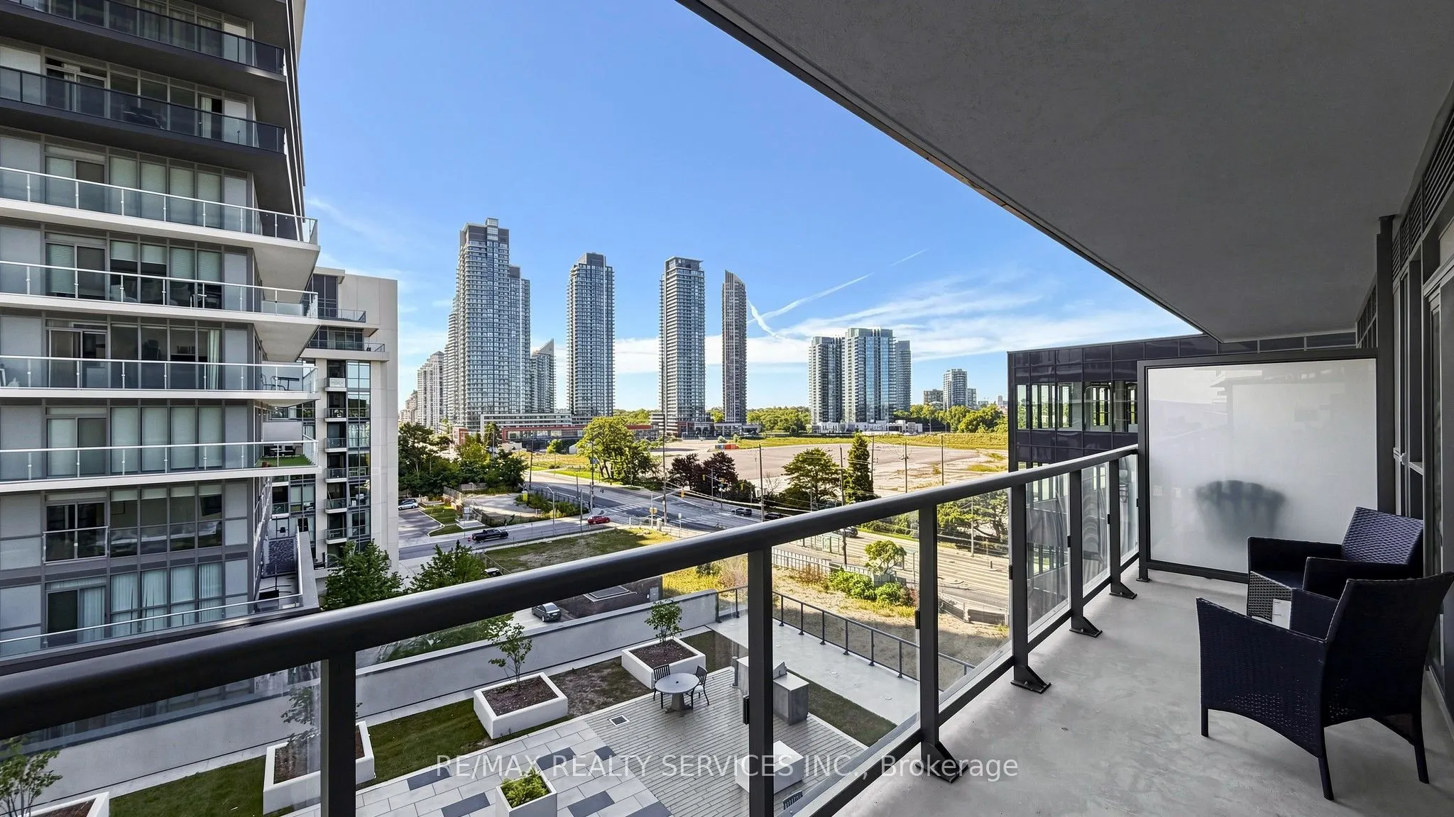 38 Annie Craig Drive #707